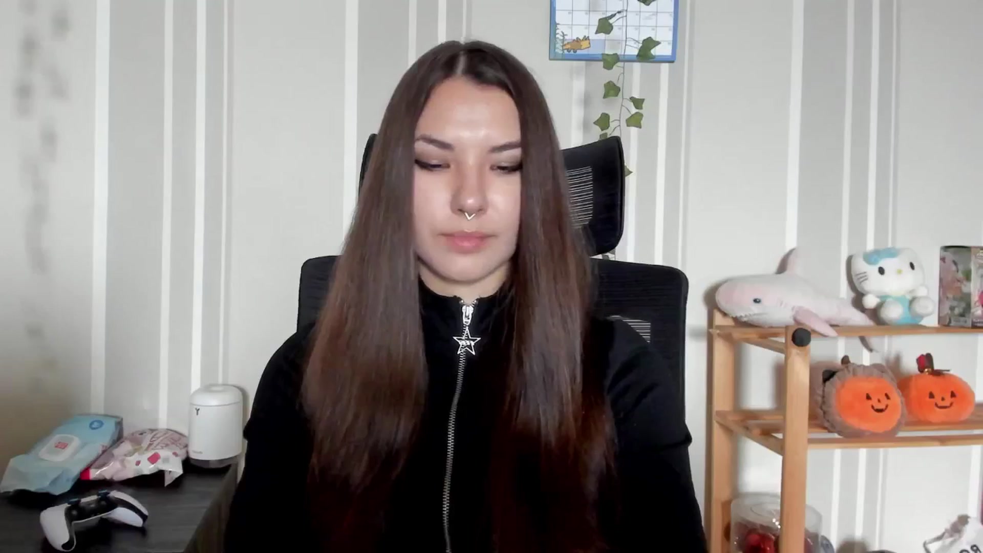 Gallery image thumbnail from AmnesiaGirl1's myfreecams stream on, 07/16/2025, 15:43 image 6 of 20