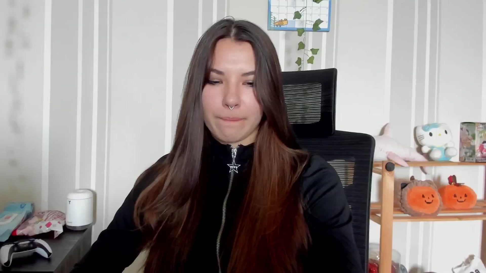 Gallery image thumbnail from AmnesiaGirl1's myfreecams stream on, 07/17/2025, 10:15 image 10 of 20