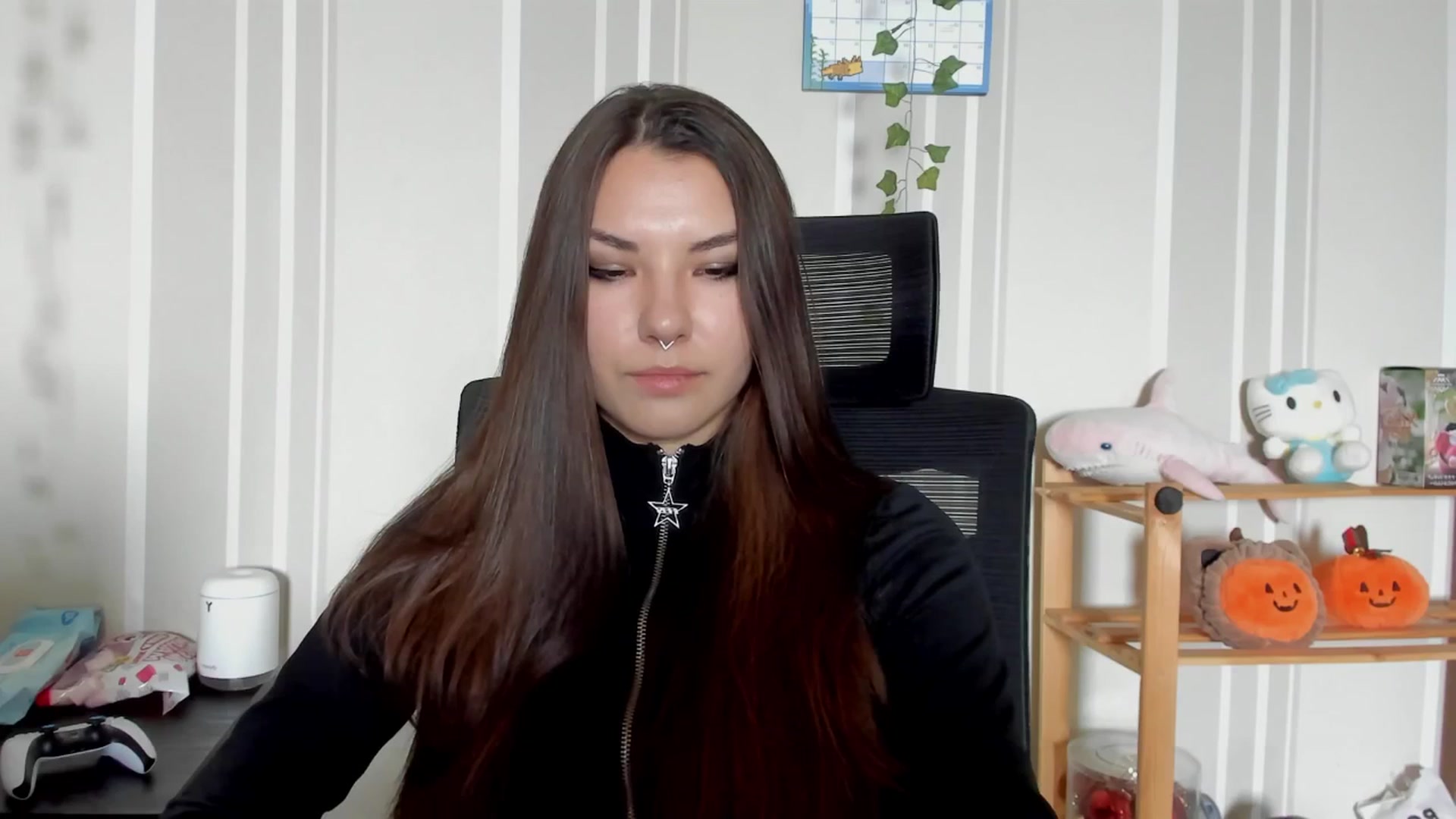 Gallery image thumbnail from AmnesiaGirl1's myfreecams stream on, 07/17/2025, 11:36 image 15 of 20