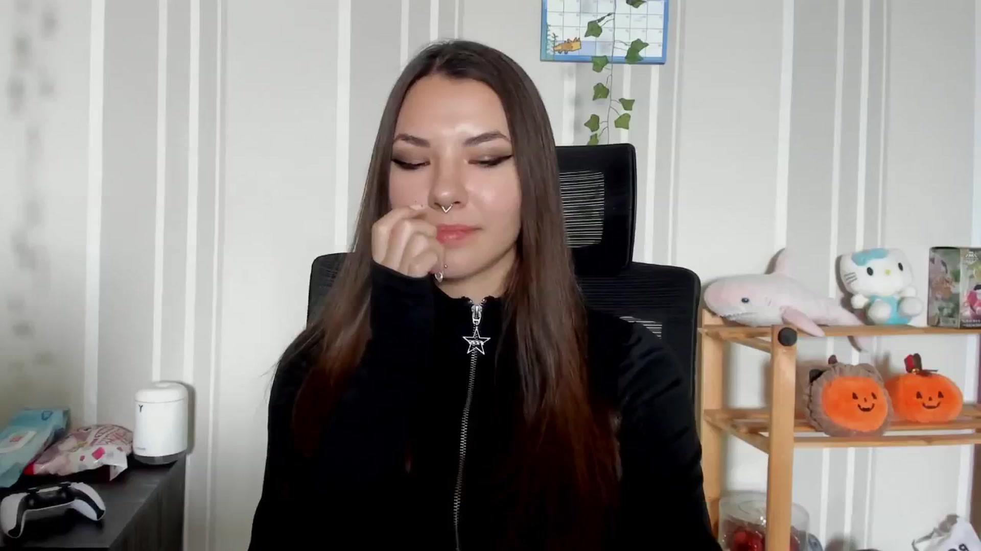 Gallery image thumbnail from AmnesiaGirl1's myfreecams stream on, 07/17/2025, 11:36 image 20 of 20