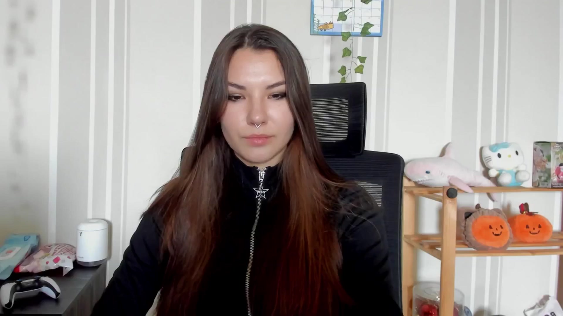 Gallery image thumbnail from AmnesiaGirl1's myfreecams stream on, 07/17/2025, 11:36 image 9 of 20