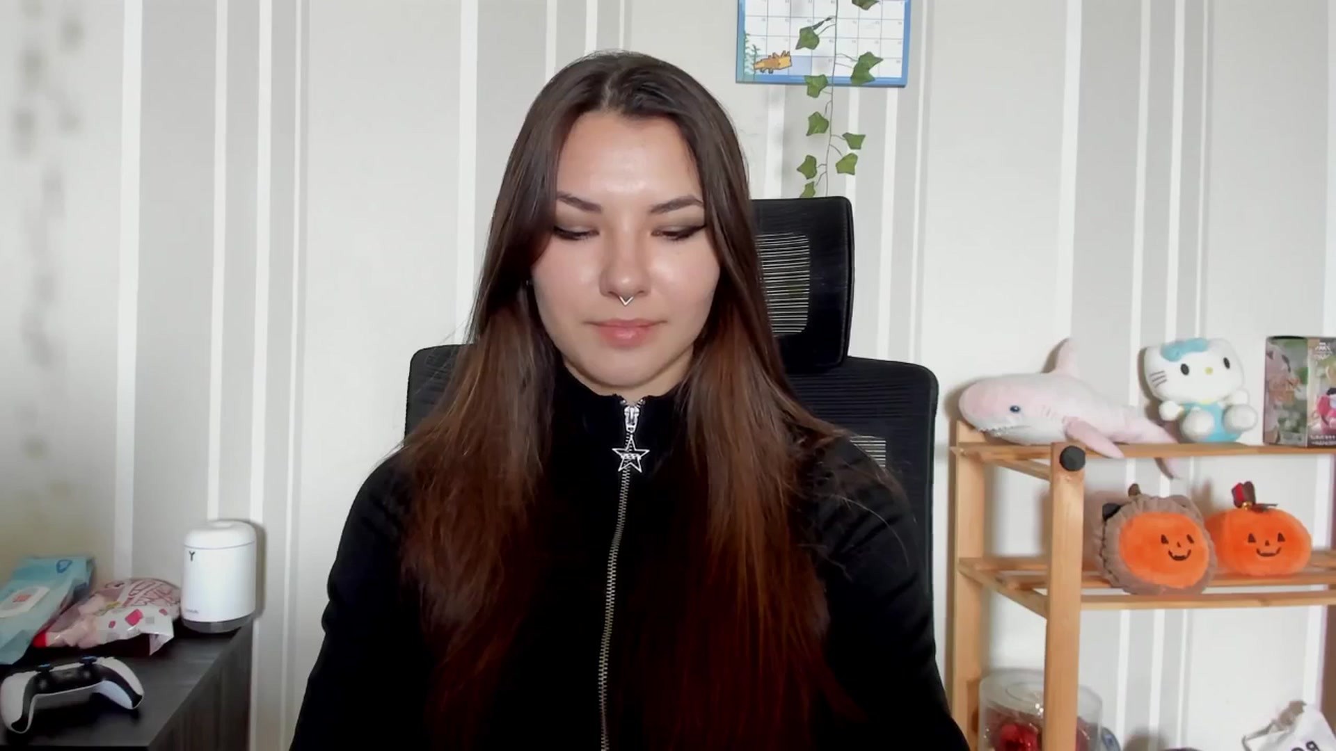 Gallery image thumbnail from AmnesiaGirl1's myfreecams stream on, 07/17/2025, 11:36 image 7 of 20