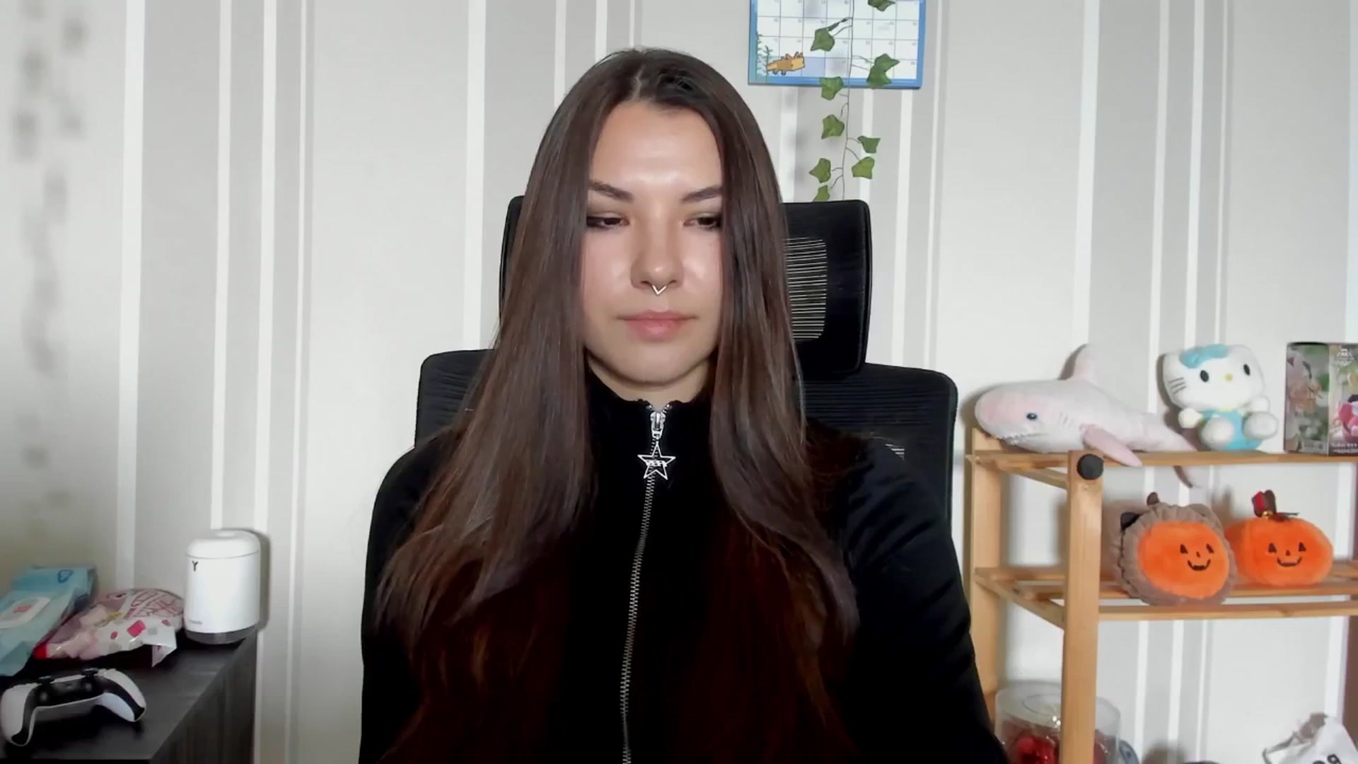 Gallery image thumbnail from AmnesiaGirl1's myfreecams stream on, 07/17/2025, 11:36 image 17 of 20