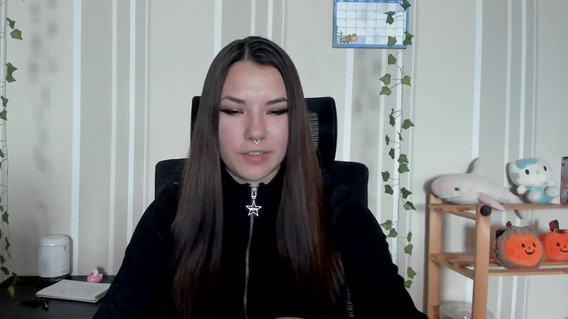 Gallery image thumbnail from AmnesiaGirl1's myfreecams stream on, 07/22/2025, 15:15 image 5 of 20