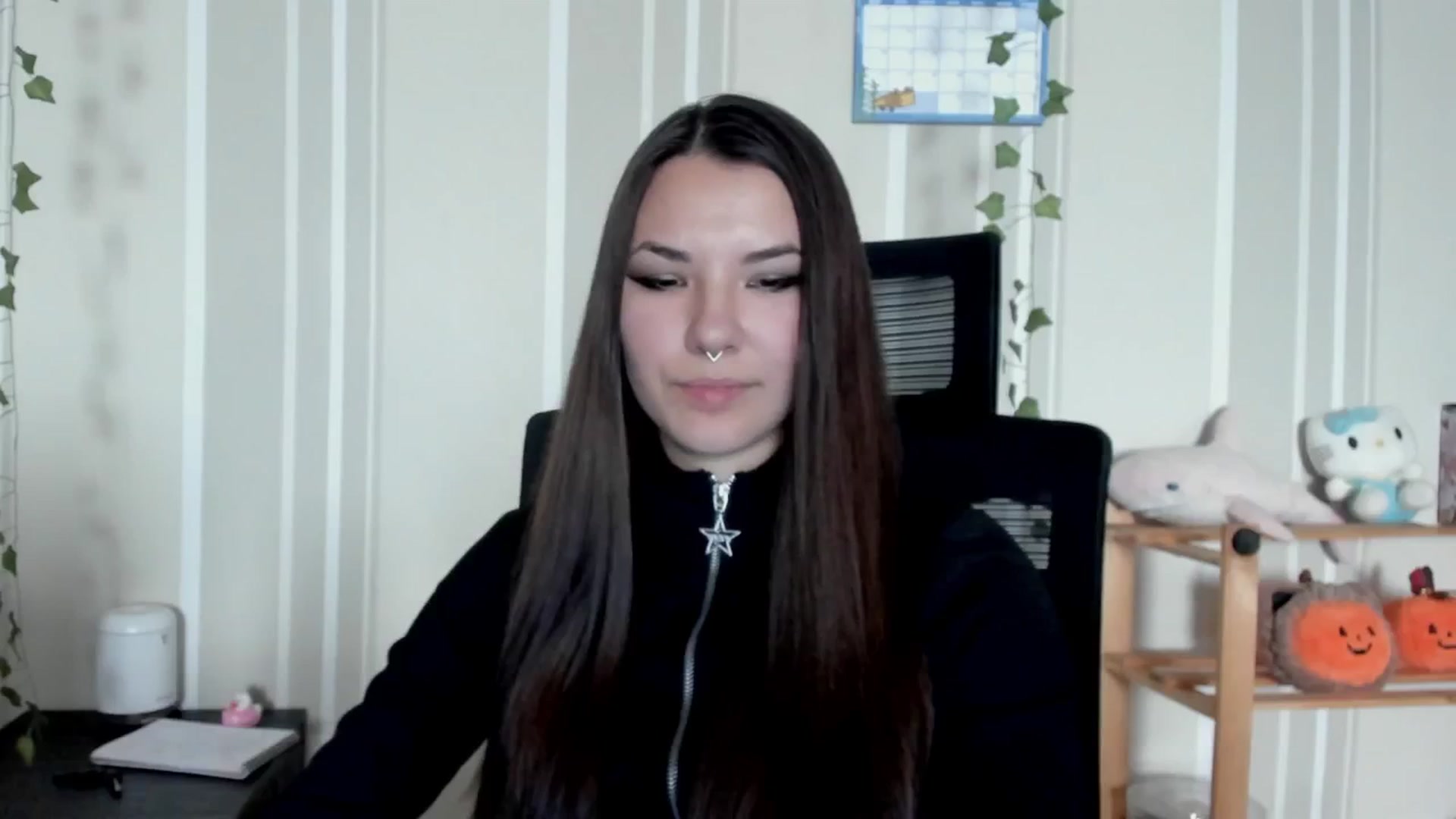 Gallery image thumbnail from AmnesiaGirl1's myfreecams stream on, 07/22/2025, 15:15 image 8 of 20