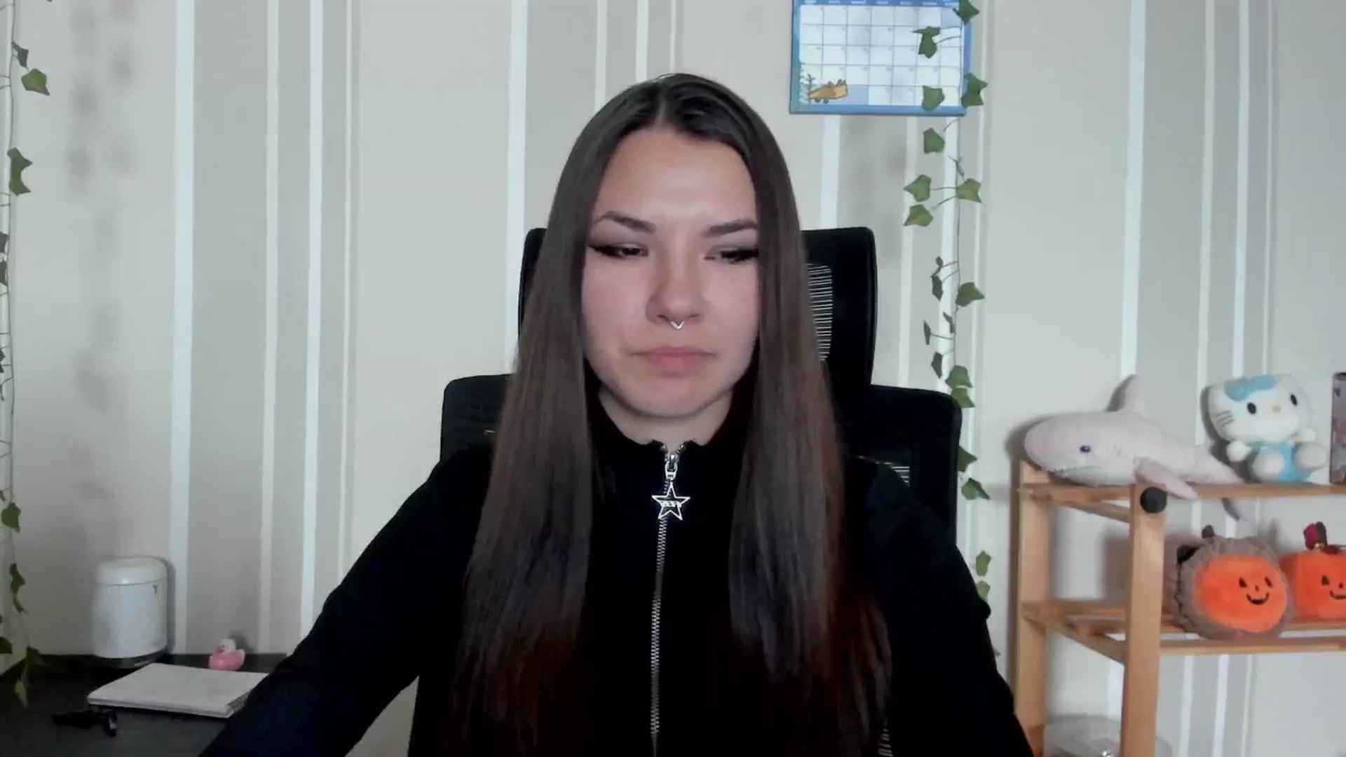 Gallery image thumbnail from AmnesiaGirl1's myfreecams stream on, 07/22/2025, 15:15 image 4 of 20