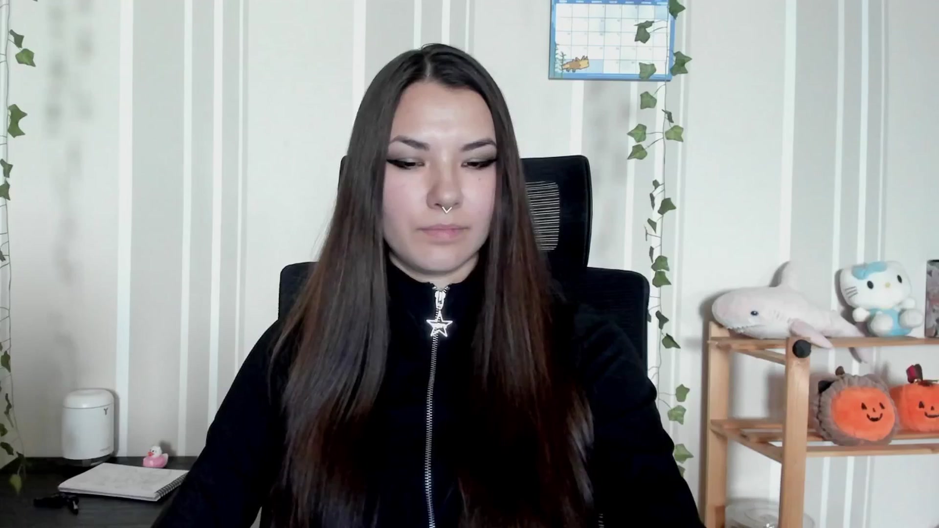 Gallery image thumbnail from AmnesiaGirl1's myfreecams stream on, 07/22/2025, 15:15 image 14 of 20