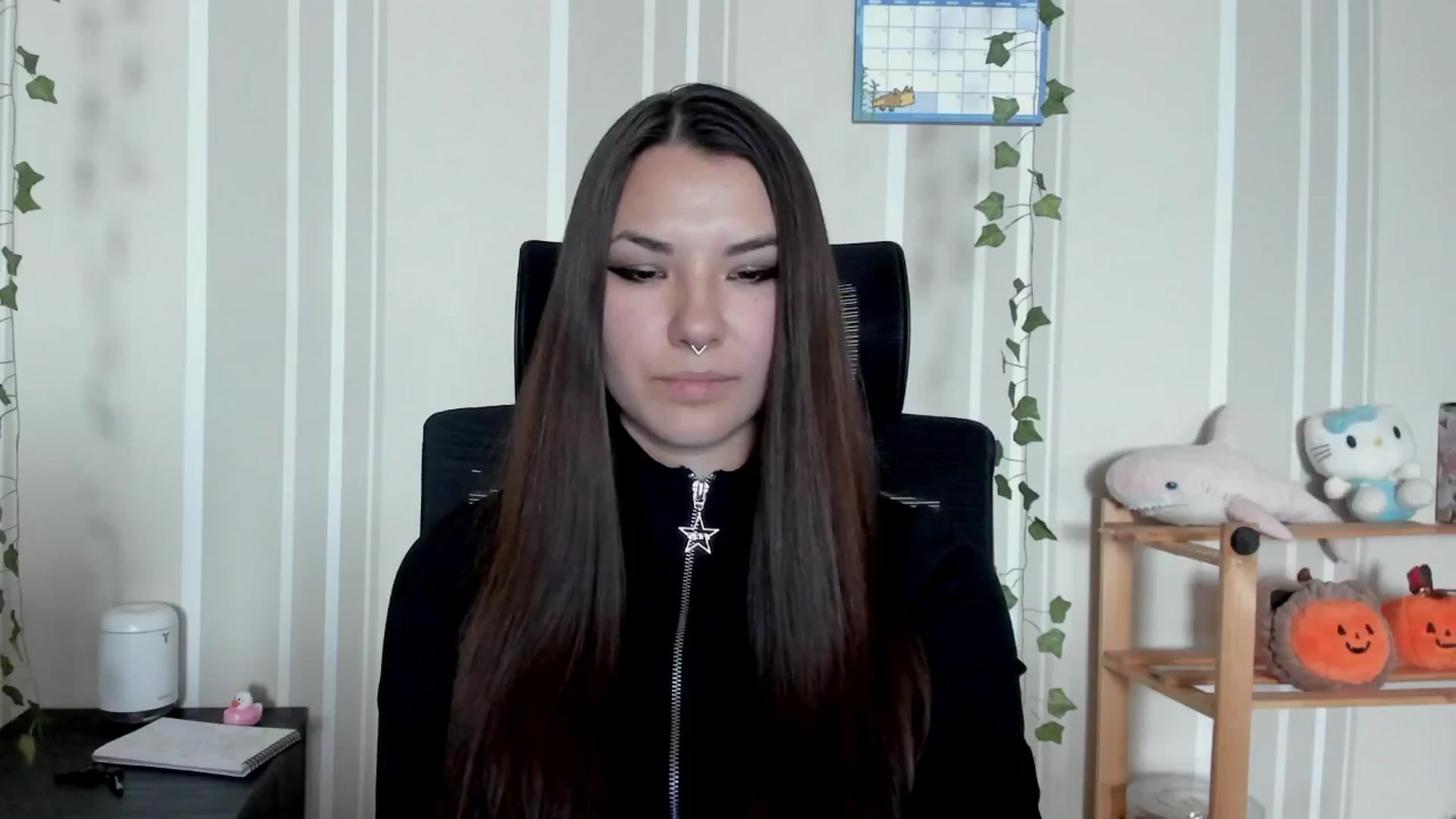 Gallery image thumbnail from AmnesiaGirl1's myfreecams stream on, 07/22/2025, 15:15 image 10 of 20