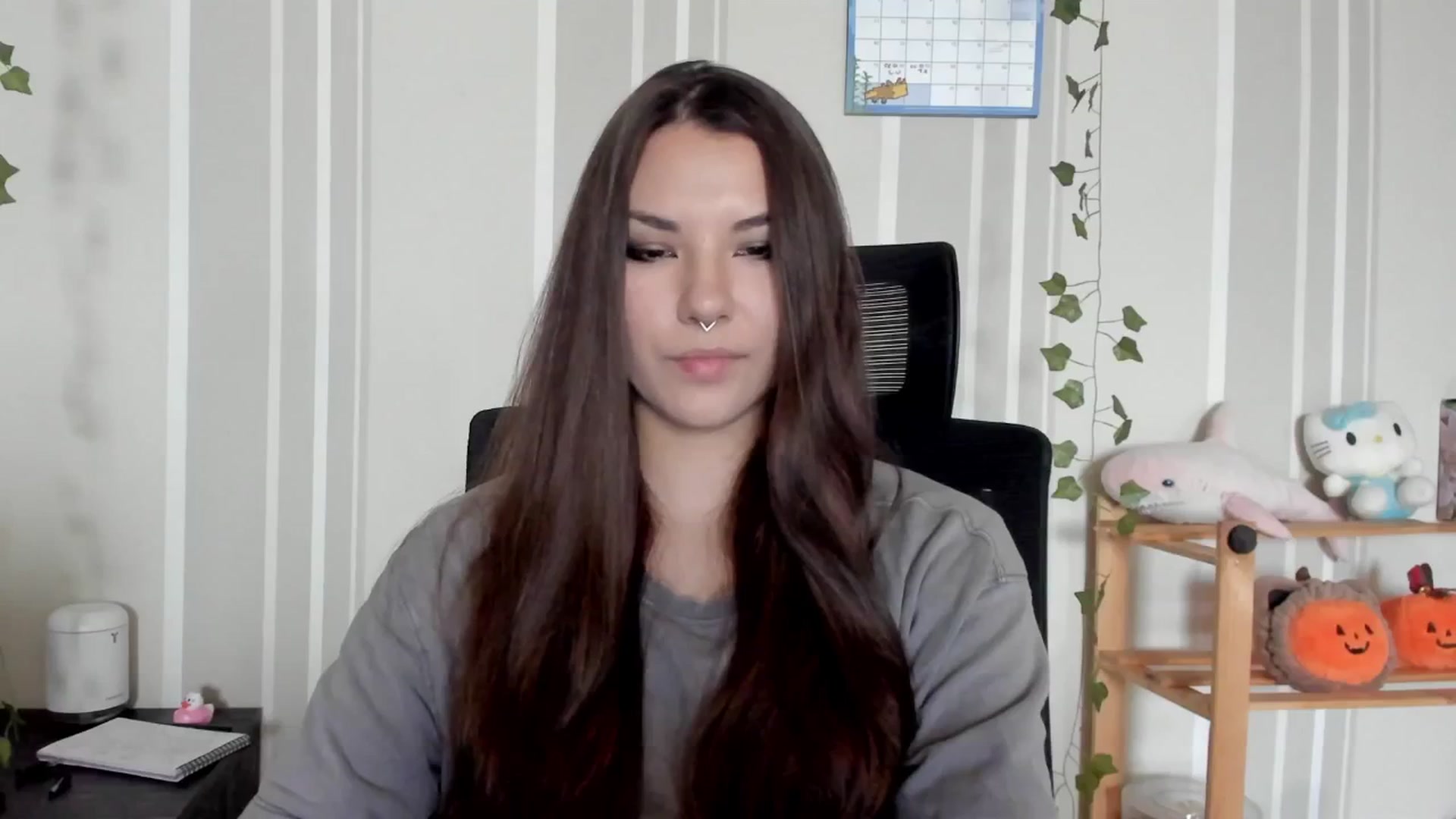 Gallery image thumbnail from AmnesiaGirl1's myfreecams stream on, 07/23/2025, 14:25 image 10 of 20
