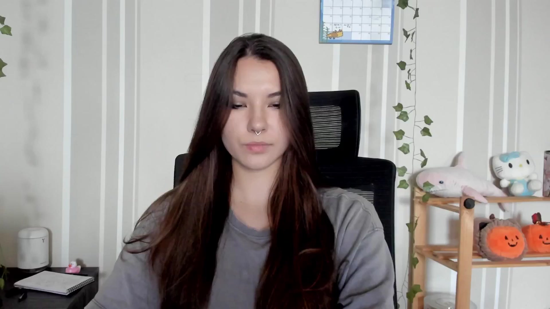 Gallery image thumbnail from AmnesiaGirl1's myfreecams stream on, 07/23/2025, 14:25 image 8 of 20