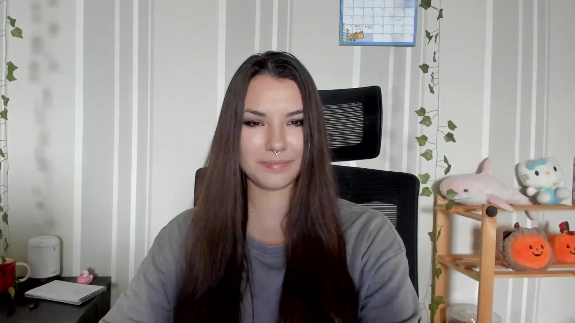 Gallery image thumbnail from AmnesiaGirl1's myfreecams stream on, 07/25/2025, 11:31 image 14 of 20
