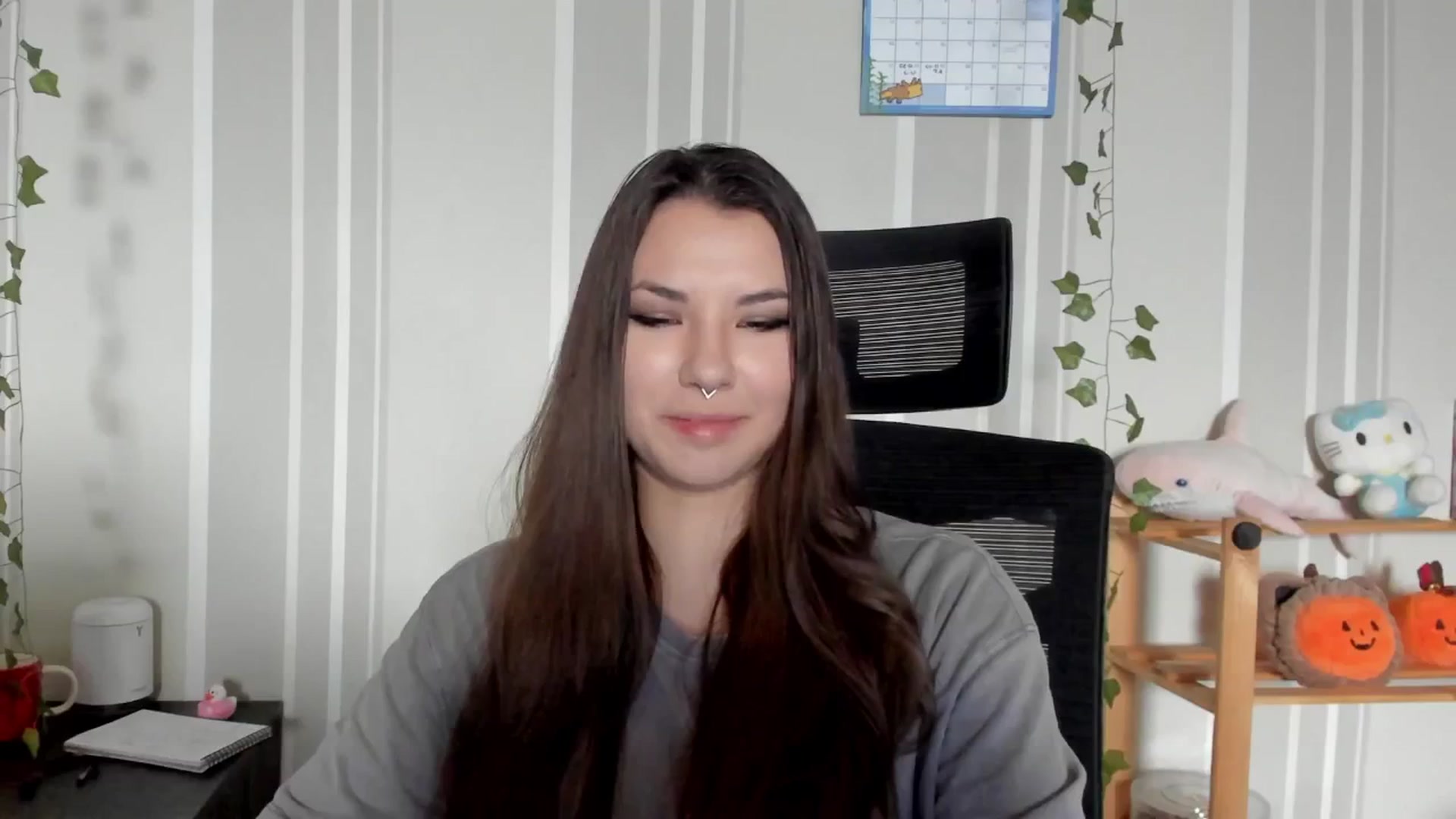 Gallery image thumbnail from AmnesiaGirl1's myfreecams stream on, 07/25/2025, 11:31 image 10 of 20