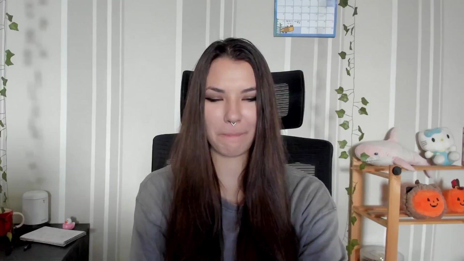 Gallery image thumbnail from AmnesiaGirl1's myfreecams stream on, 07/25/2025, 11:31 image 13 of 20