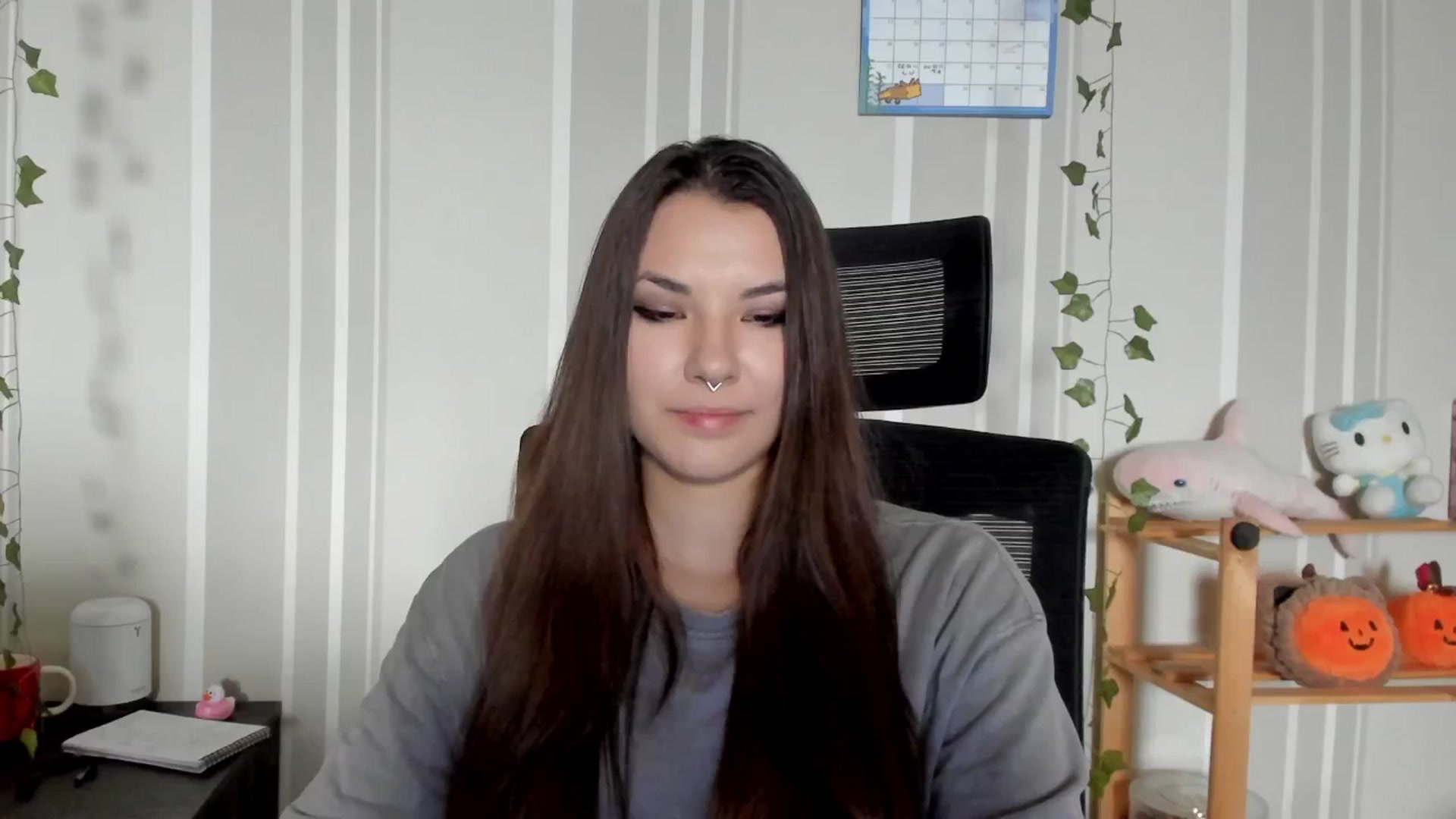 Gallery image thumbnail from AmnesiaGirl1's myfreecams stream on, 07/25/2025, 11:31 image 16 of 20