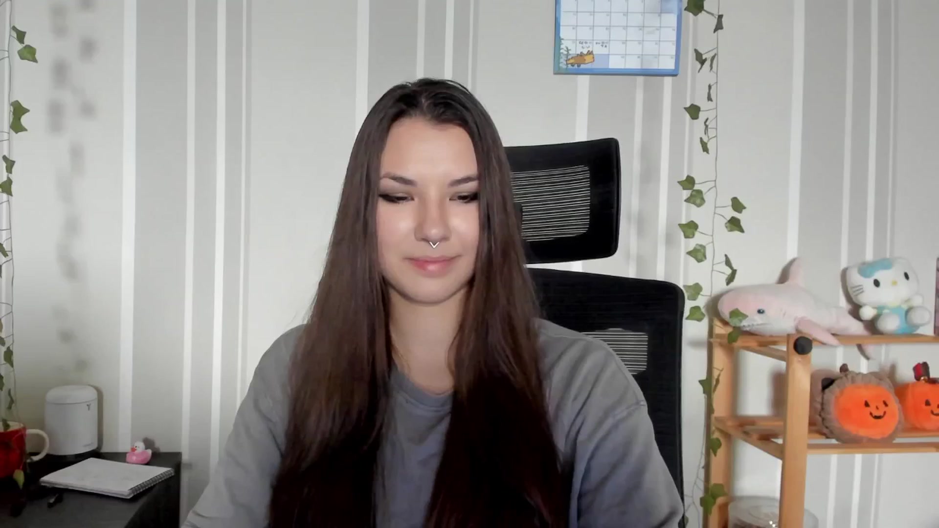 Gallery image thumbnail from AmnesiaGirl1's myfreecams stream on, 07/25/2025, 11:31 image 12 of 20