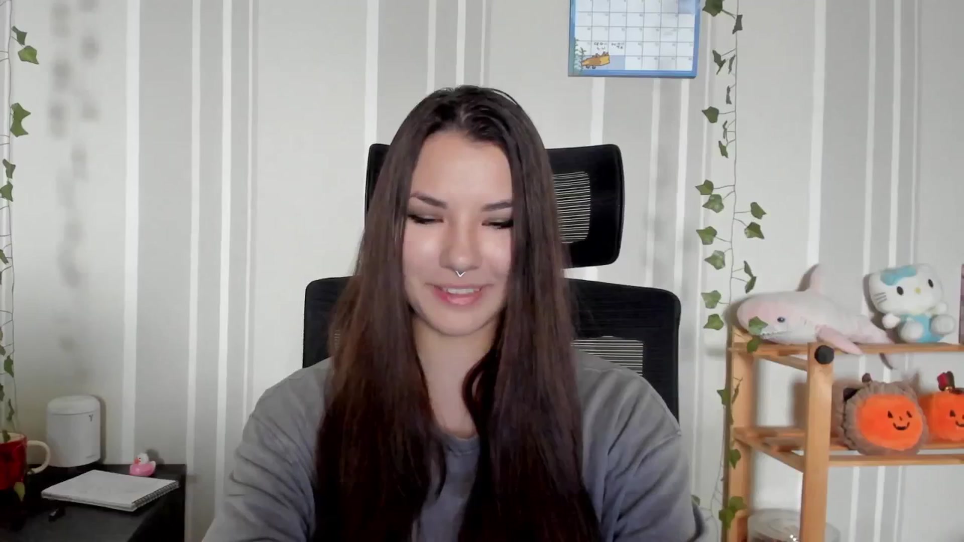 Gallery image thumbnail from AmnesiaGirl1's myfreecams stream on, 07/25/2025, 11:31 image 18 of 20