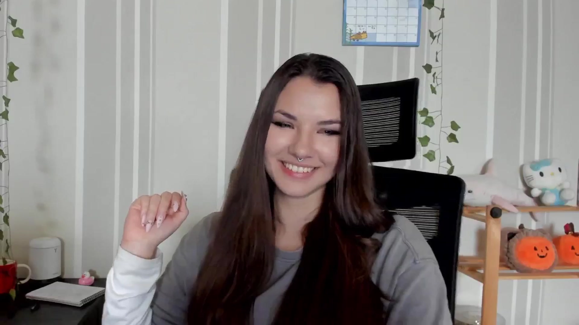 Gallery image thumbnail from AmnesiaGirl1's myfreecams stream on, 07/25/2025, 12:34 image 13 of 20