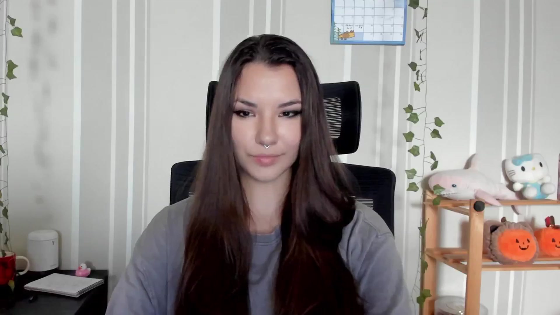 Gallery image thumbnail from AmnesiaGirl1's myfreecams stream on, 07/25/2025, 12:34 image 3 of 20