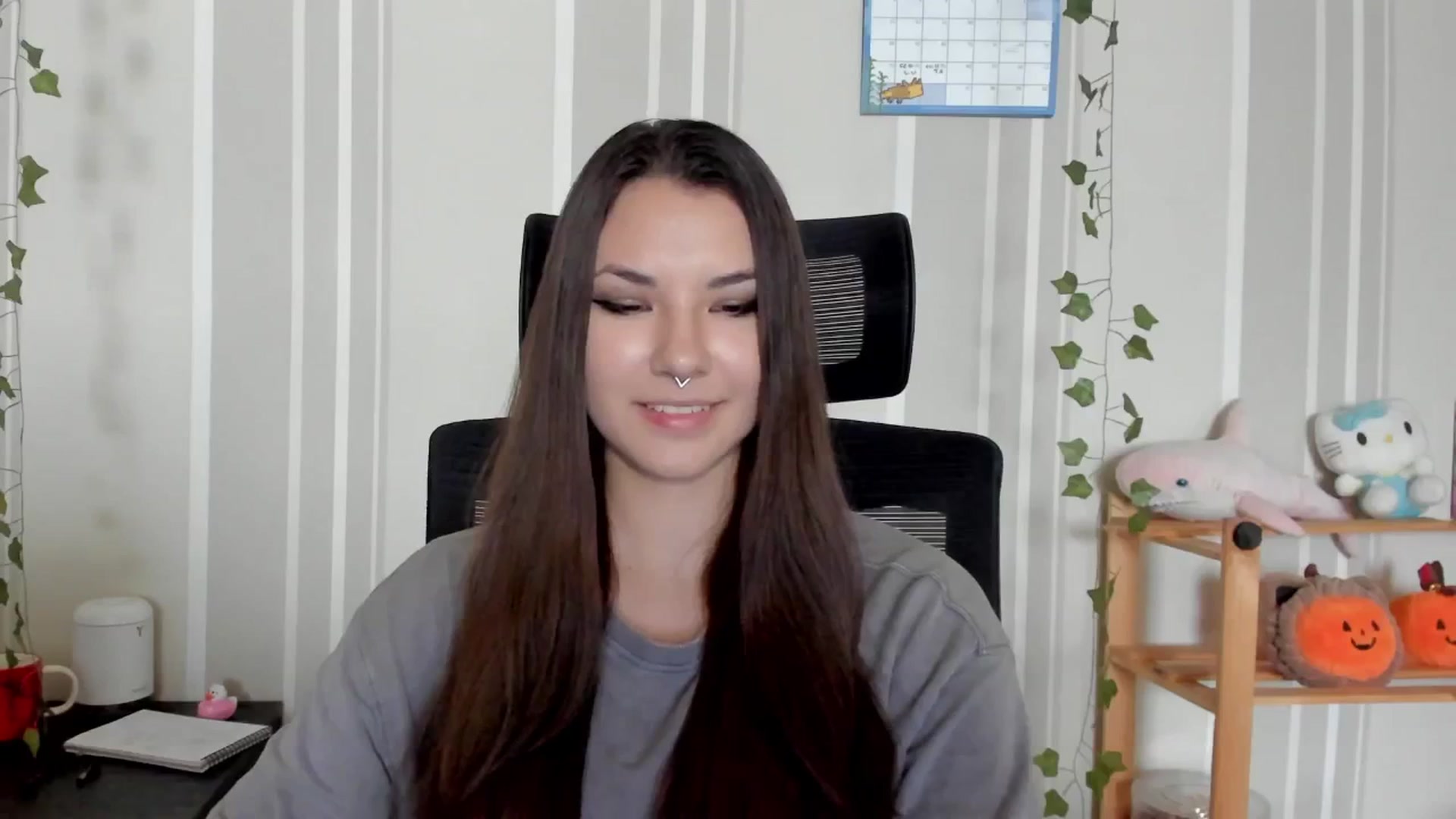 Gallery image thumbnail from AmnesiaGirl1's myfreecams stream on, 07/25/2025, 12:34 image 16 of 20