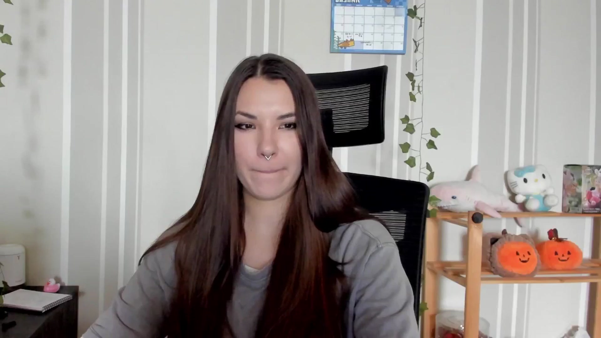 Gallery image thumbnail from AmnesiaGirl1's myfreecams stream on, 07/27/2025, 14:51 image 4 of 20