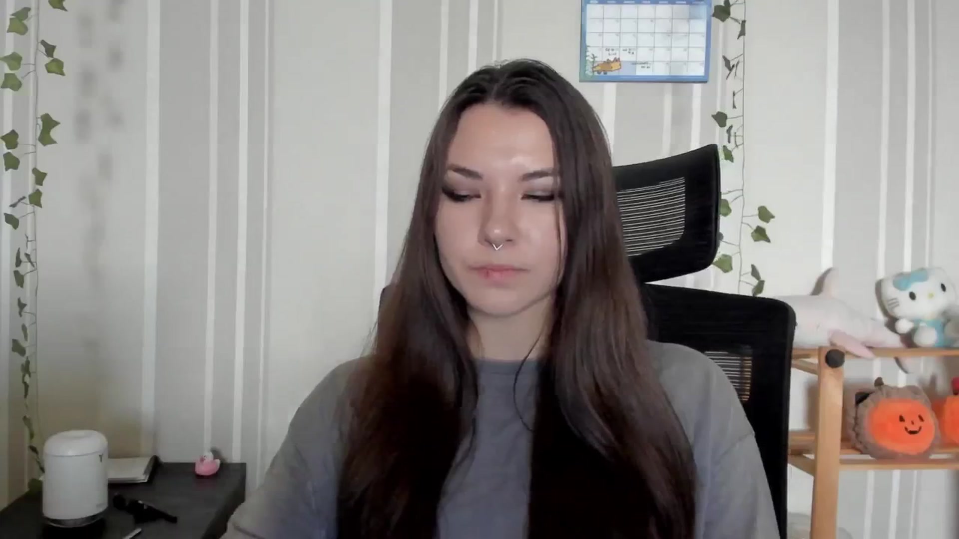 Gallery image thumbnail from AmnesiaGirl1's myfreecams stream on, 07/28/2025, 10:17 image 18 of 20