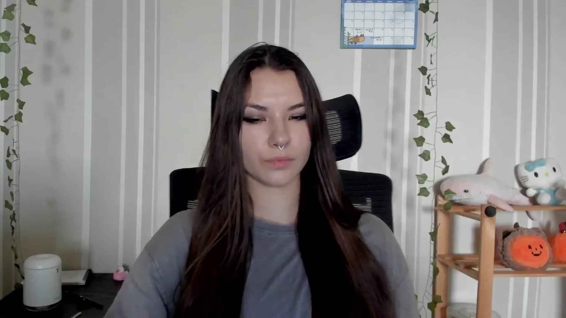 Gallery image thumbnail from AmnesiaGirl1's myfreecams stream on, 07/28/2025, 10:17 image 6 of 20