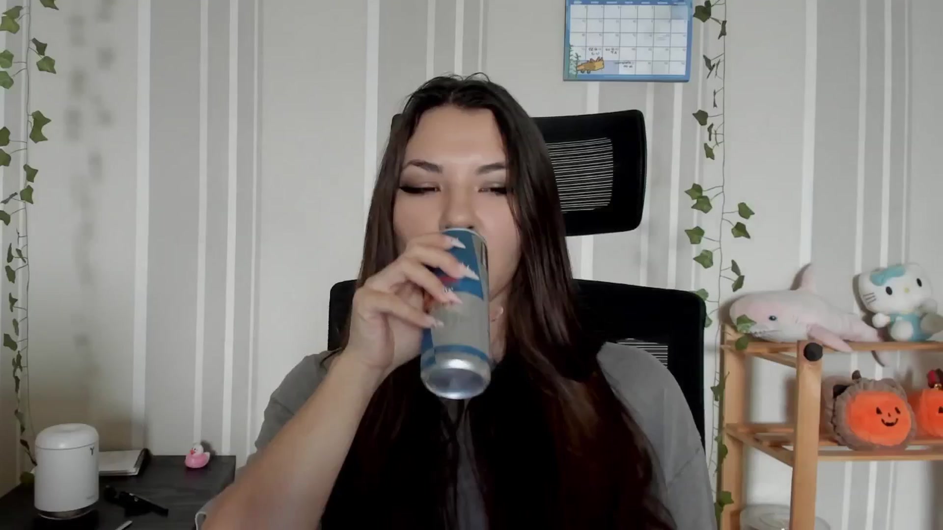 Gallery image thumbnail from AmnesiaGirl1's myfreecams stream on, 07/28/2025, 10:17 image 1 of 20