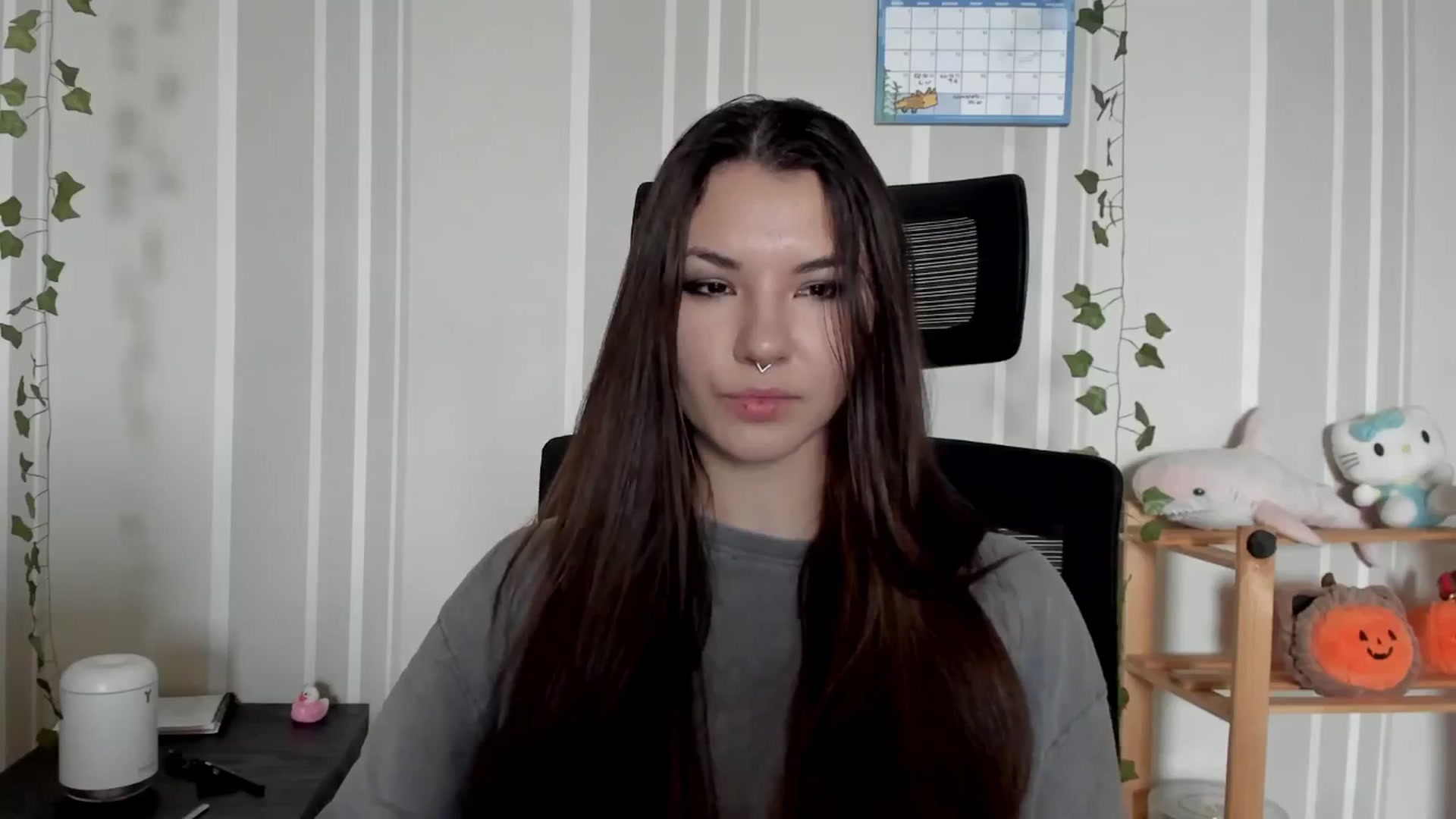 Gallery image thumbnail from AmnesiaGirl1's myfreecams stream on, 07/28/2025, 10:17 image 3 of 20