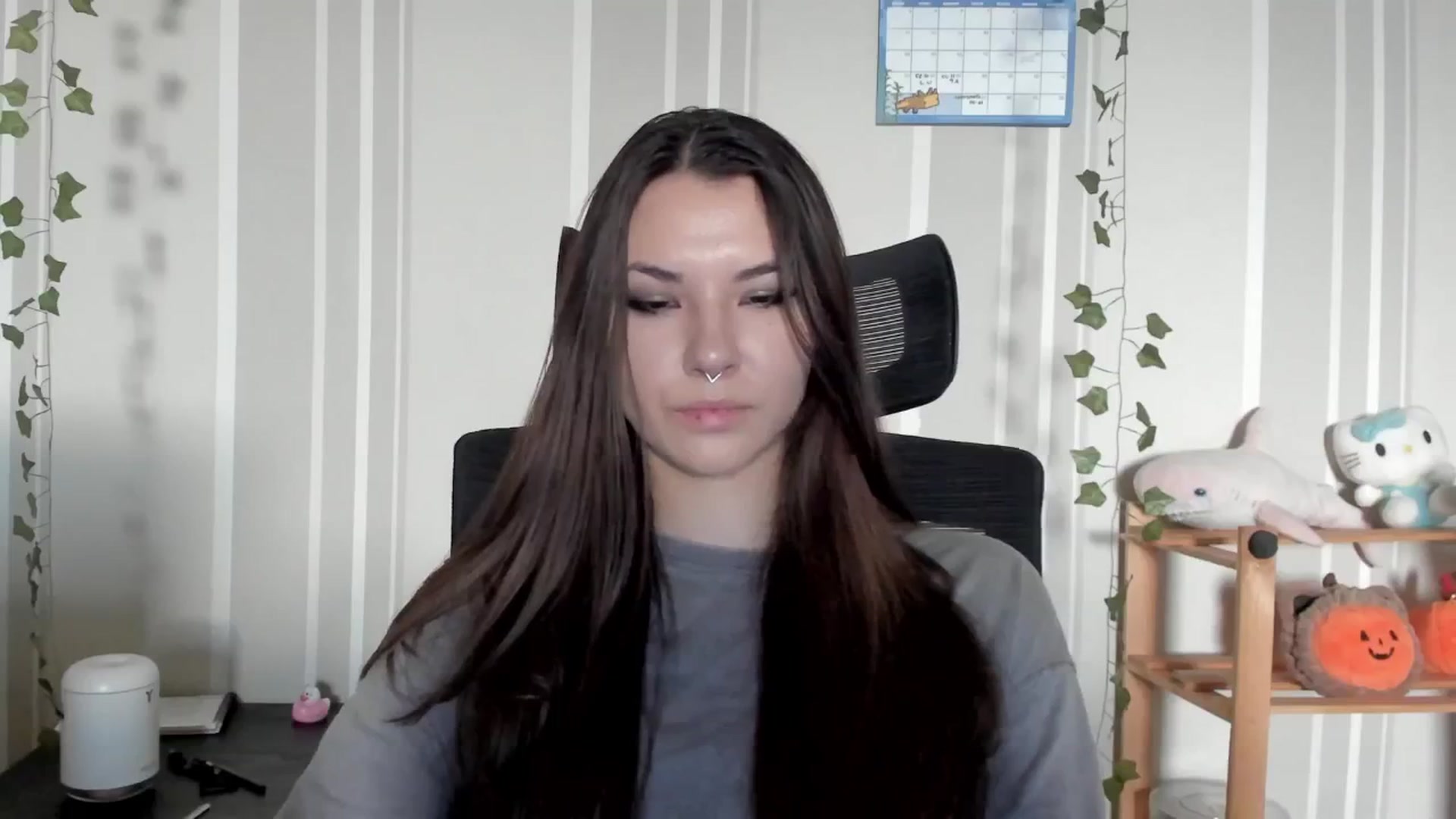 Gallery image thumbnail from AmnesiaGirl1's myfreecams stream on, 07/28/2025, 10:17 image 13 of 20
