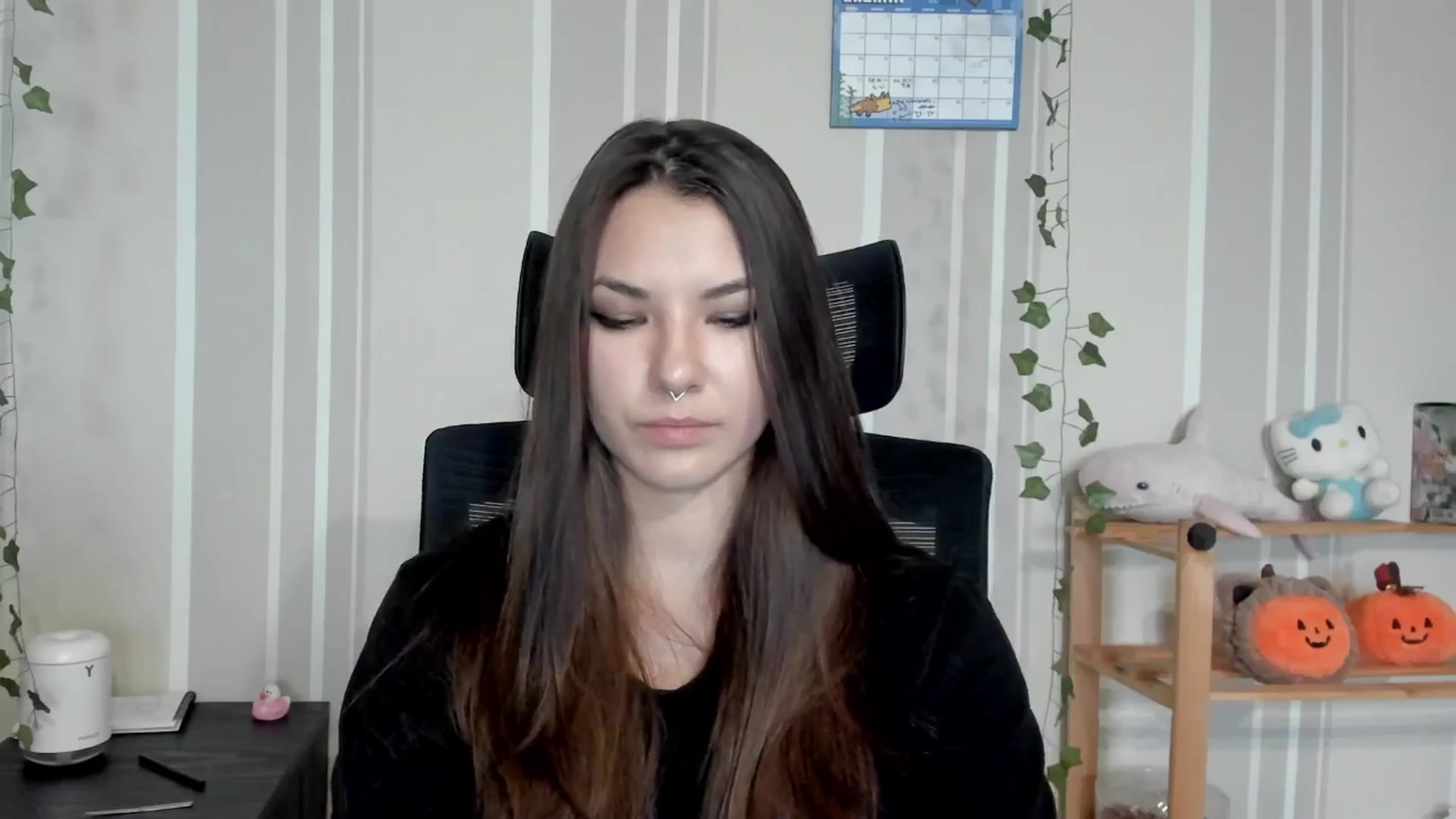 Gallery image thumbnail from AmnesiaGirl1's myfreecams stream on, 07/29/2025, 15:28 image 15 of 20