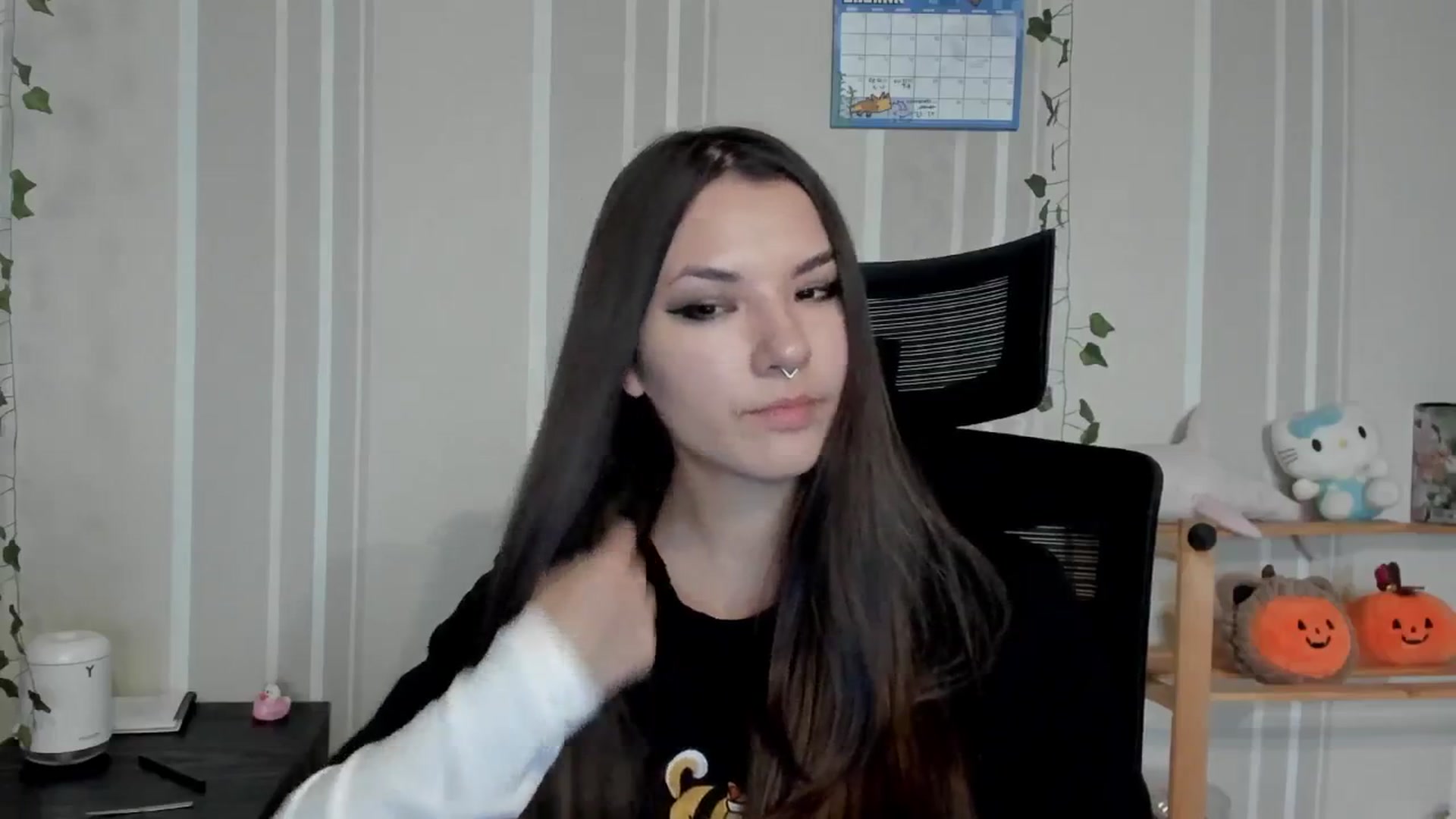Gallery image thumbnail from AmnesiaGirl1's myfreecams stream on, 07/29/2025, 15:28 image 18 of 20