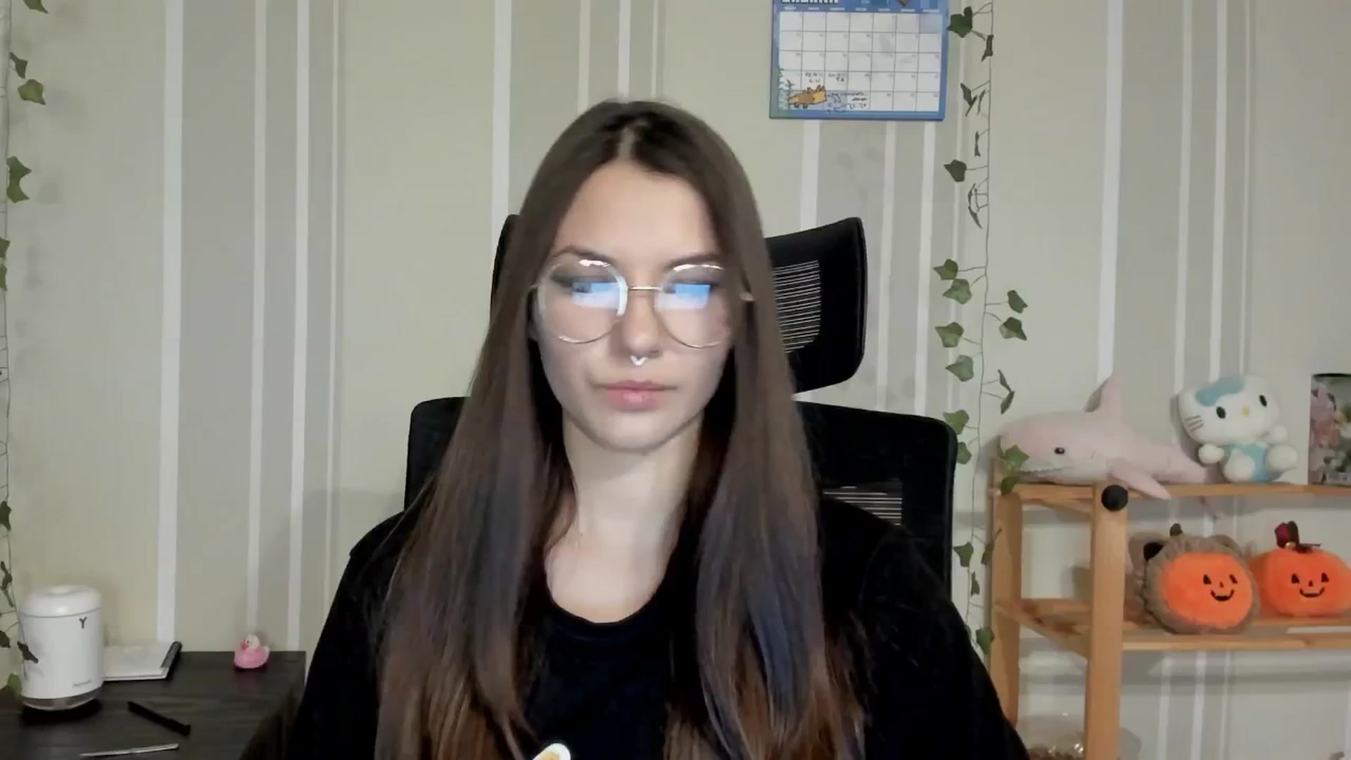 Gallery image thumbnail from AmnesiaGirl1's myfreecams stream on, 07/29/2025, 15:28 image 5 of 20