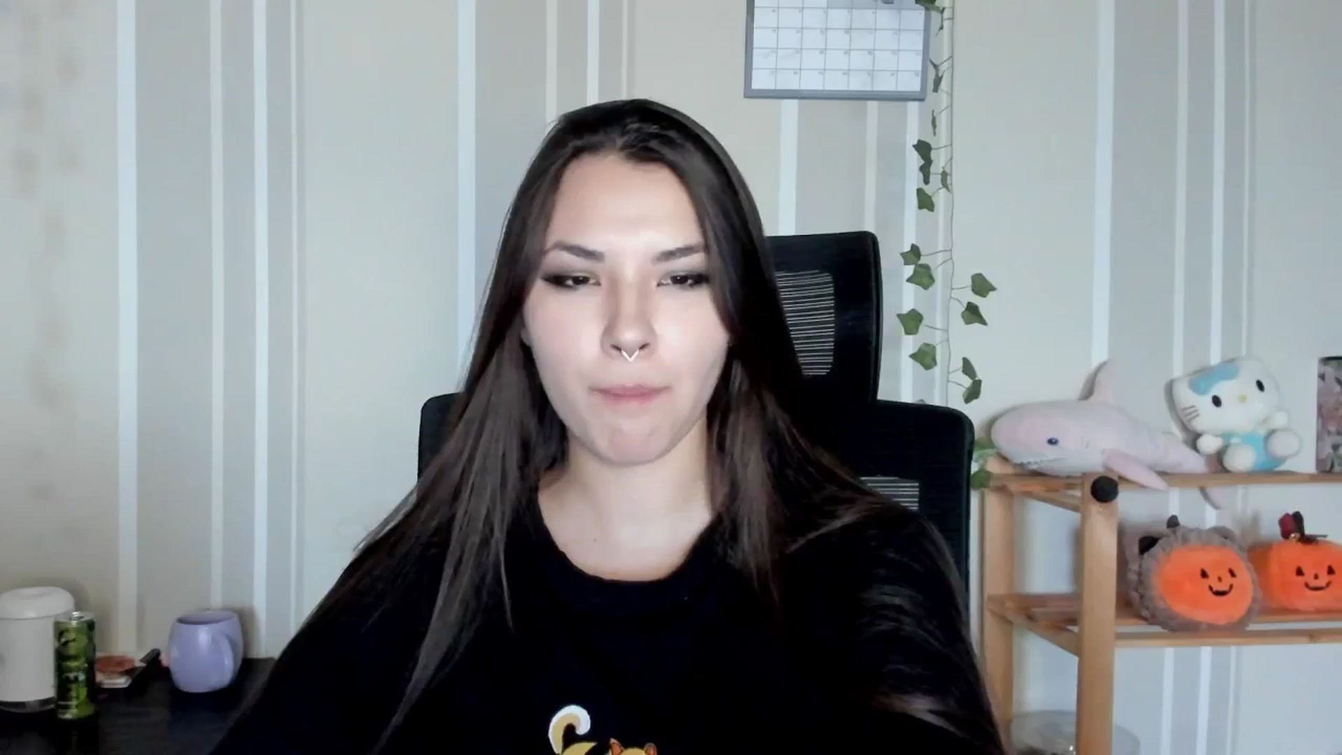 Gallery image thumbnail from AmnesiaGirl1's myfreecams stream on, 08/08/2025, 17:07 image 9 of 20