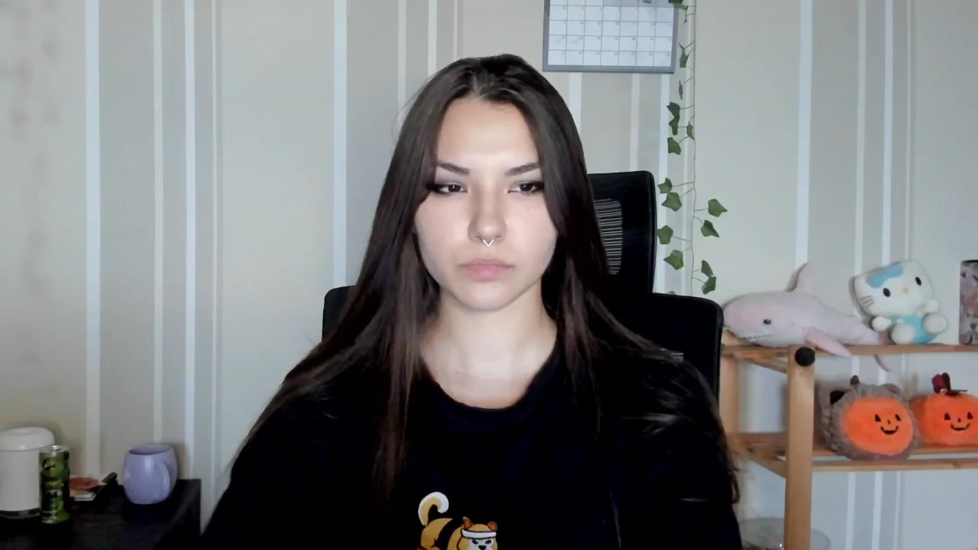 Gallery image thumbnail from AmnesiaGirl1's myfreecams stream on, 08/08/2025, 17:07 image 12 of 20