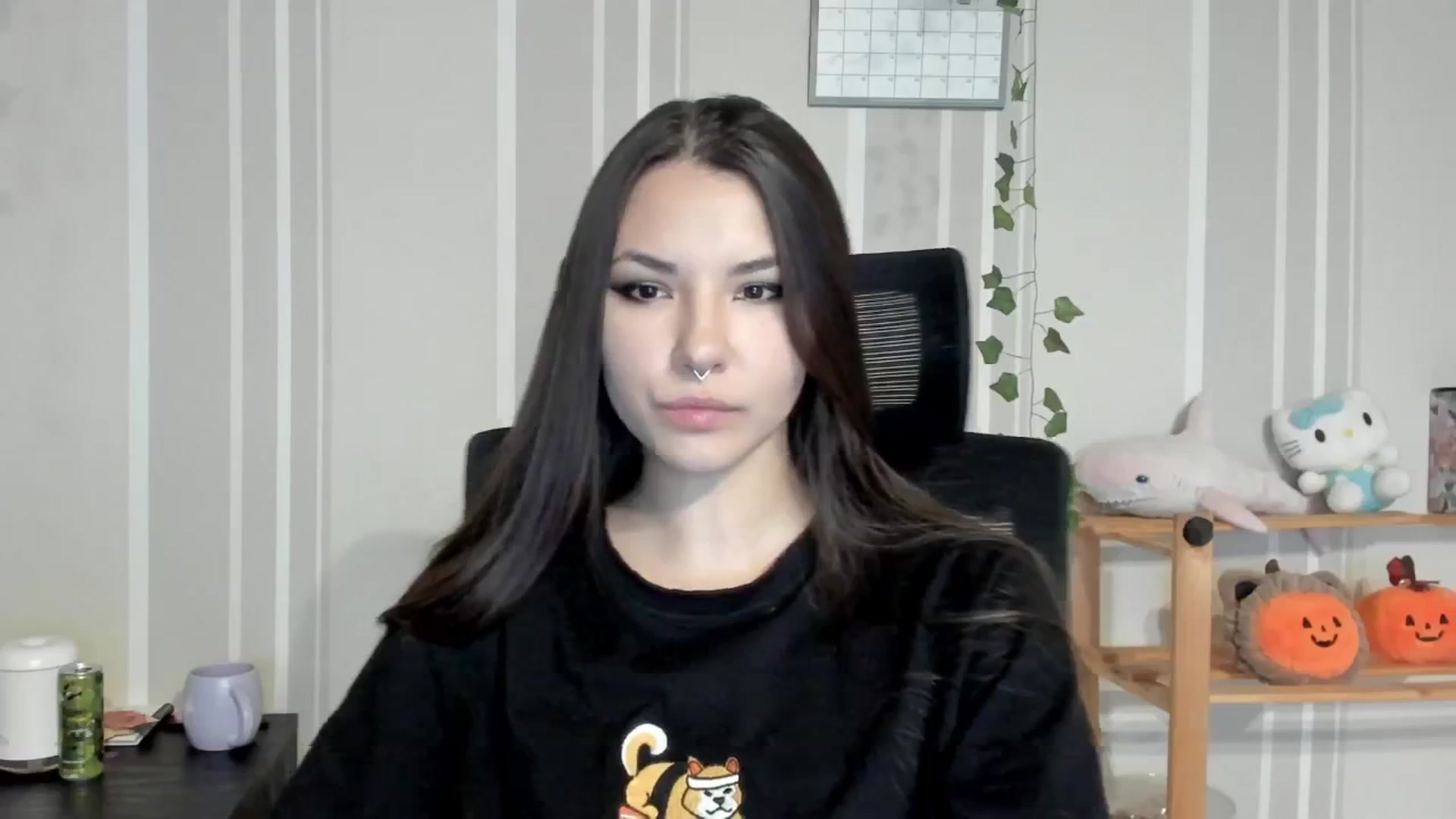 Gallery image thumbnail from AmnesiaGirl1's myfreecams stream on, 08/08/2025, 17:07 image 16 of 20