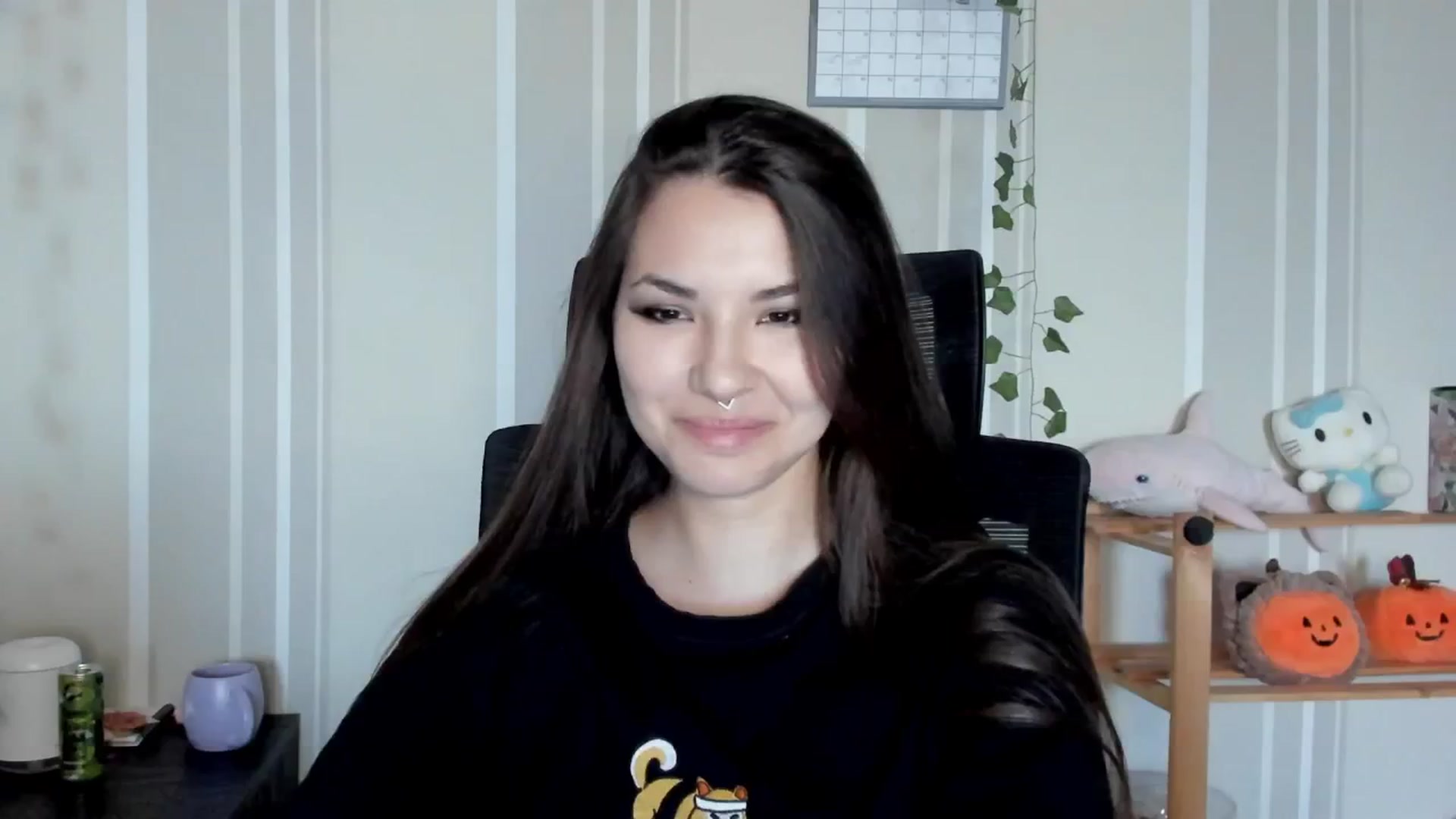 Gallery image thumbnail from AmnesiaGirl1's myfreecams stream on, 08/08/2025, 17:07 image 6 of 20