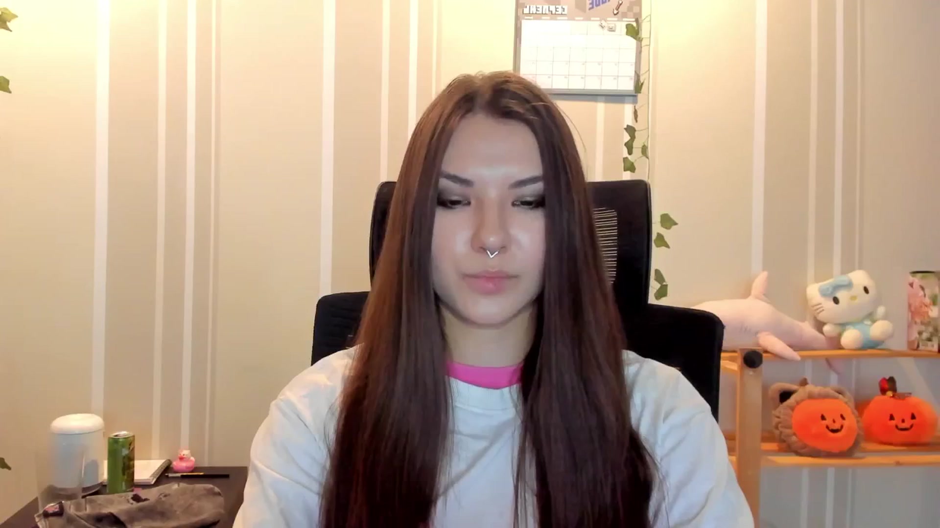 Gallery image thumbnail from AmnesiaGirl1's myfreecams stream on, 08/10/2025, 14:23 image 6 of 20