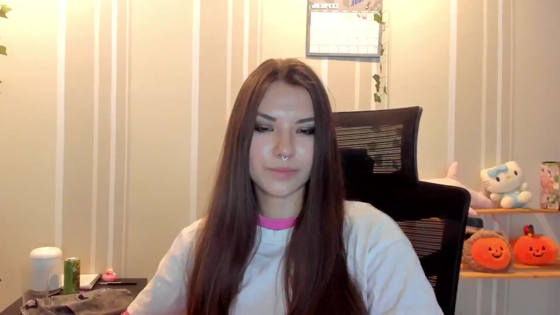 Gallery image thumbnail from AmnesiaGirl1's myfreecams stream on, 08/10/2025, 14:23 image 15 of 20