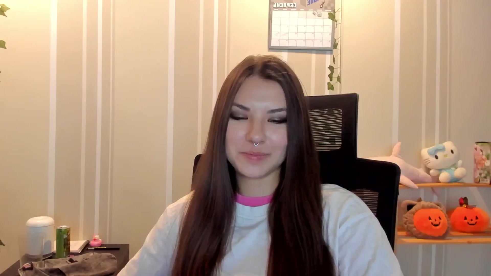 Gallery image thumbnail from AmnesiaGirl1's myfreecams stream on, 08/10/2025, 14:23 image 2 of 20