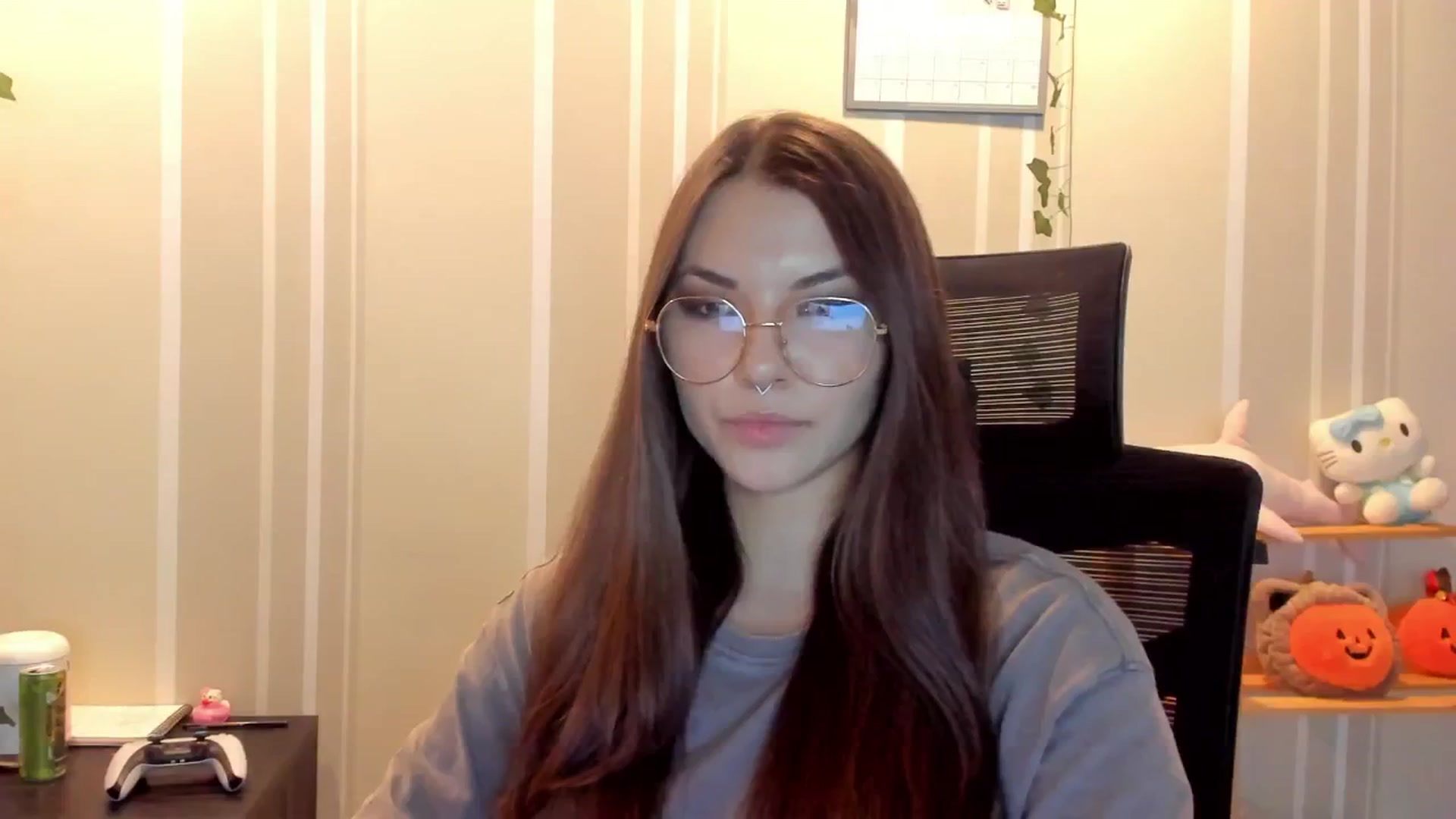 Gallery image thumbnail from AmnesiaGirl1's myfreecams stream on, 08/11/2025, 15:56 image 14 of 20