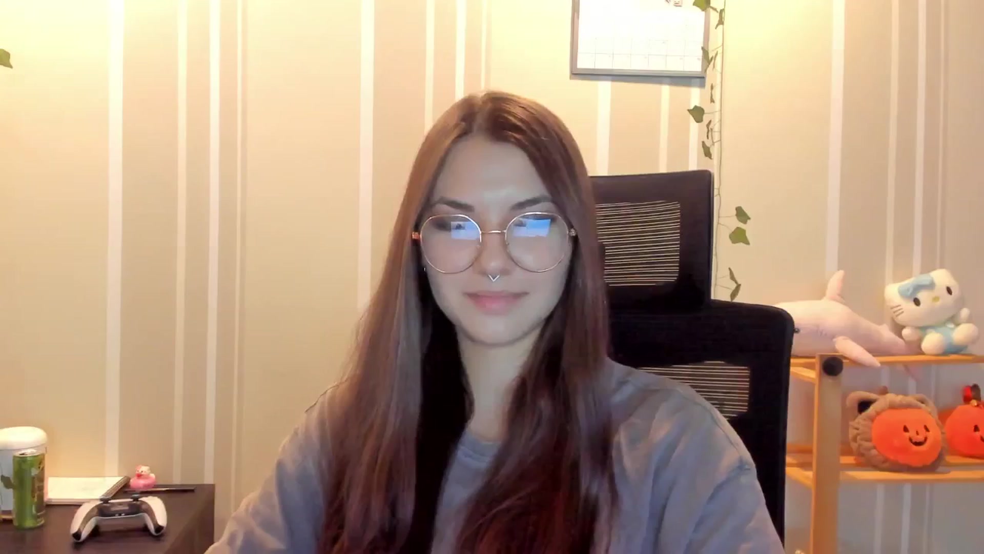 Gallery image thumbnail from AmnesiaGirl1's myfreecams stream on, 08/11/2025, 15:56 image 17 of 20