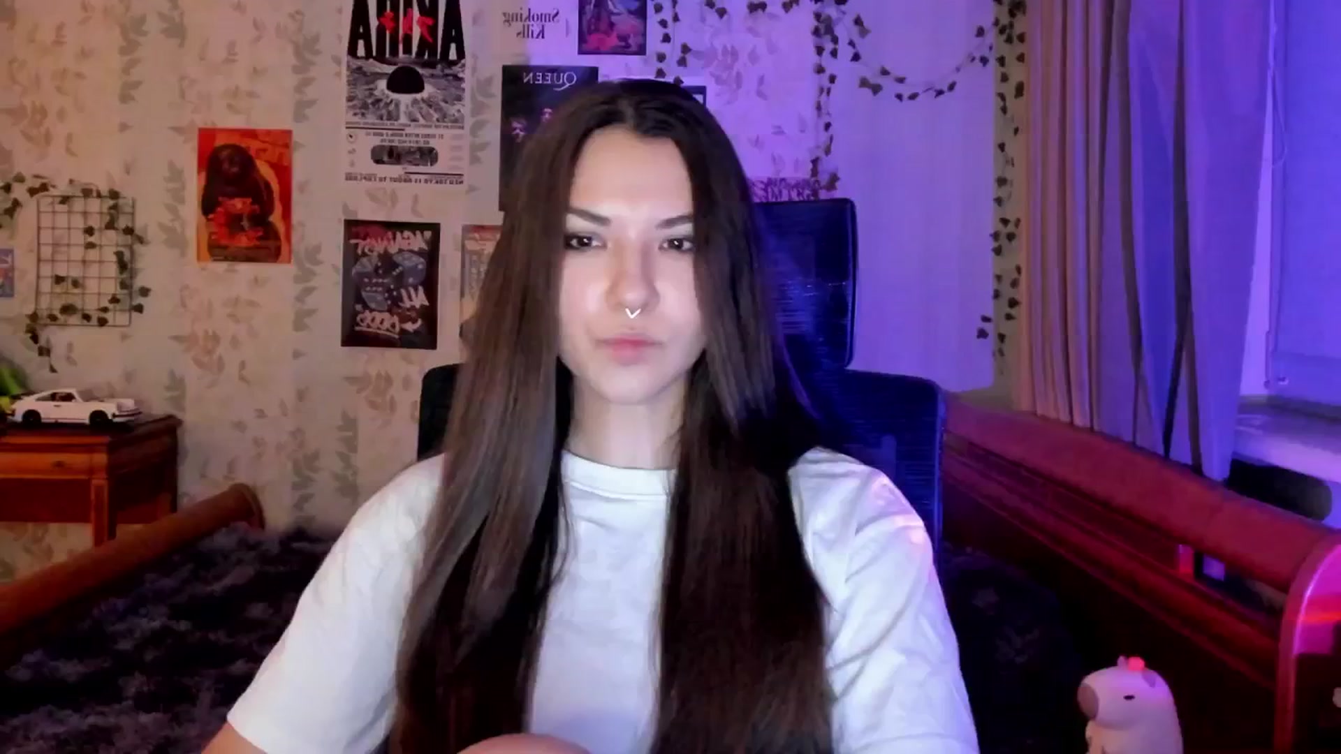 Gallery image thumbnail from AmnesiaGirl1's myfreecams stream on, 08/13/2025, 22:17 image 5 of 20