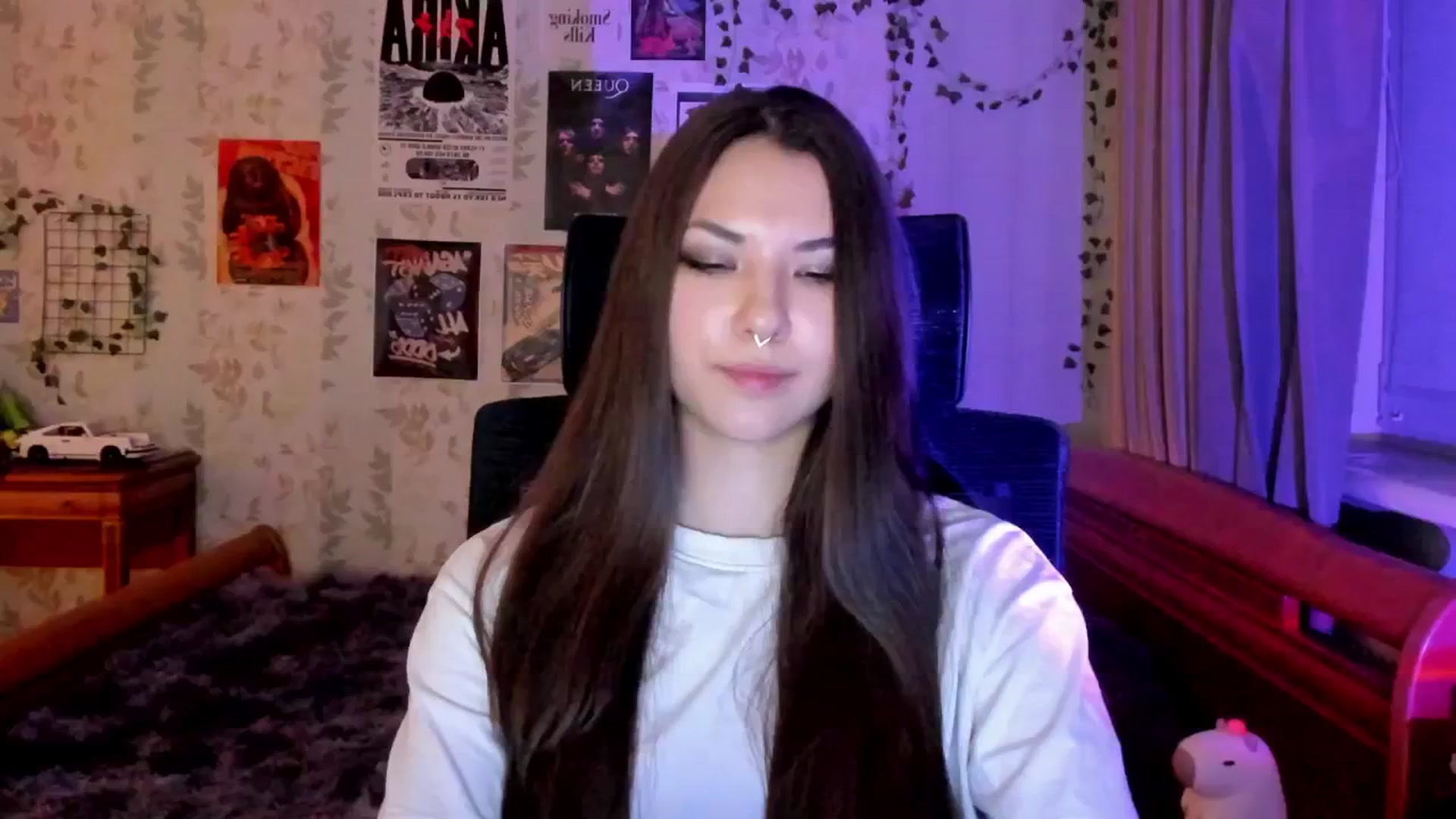 Gallery image thumbnail from AmnesiaGirl1's myfreecams stream on, 08/13/2025, 22:17 image 14 of 20
