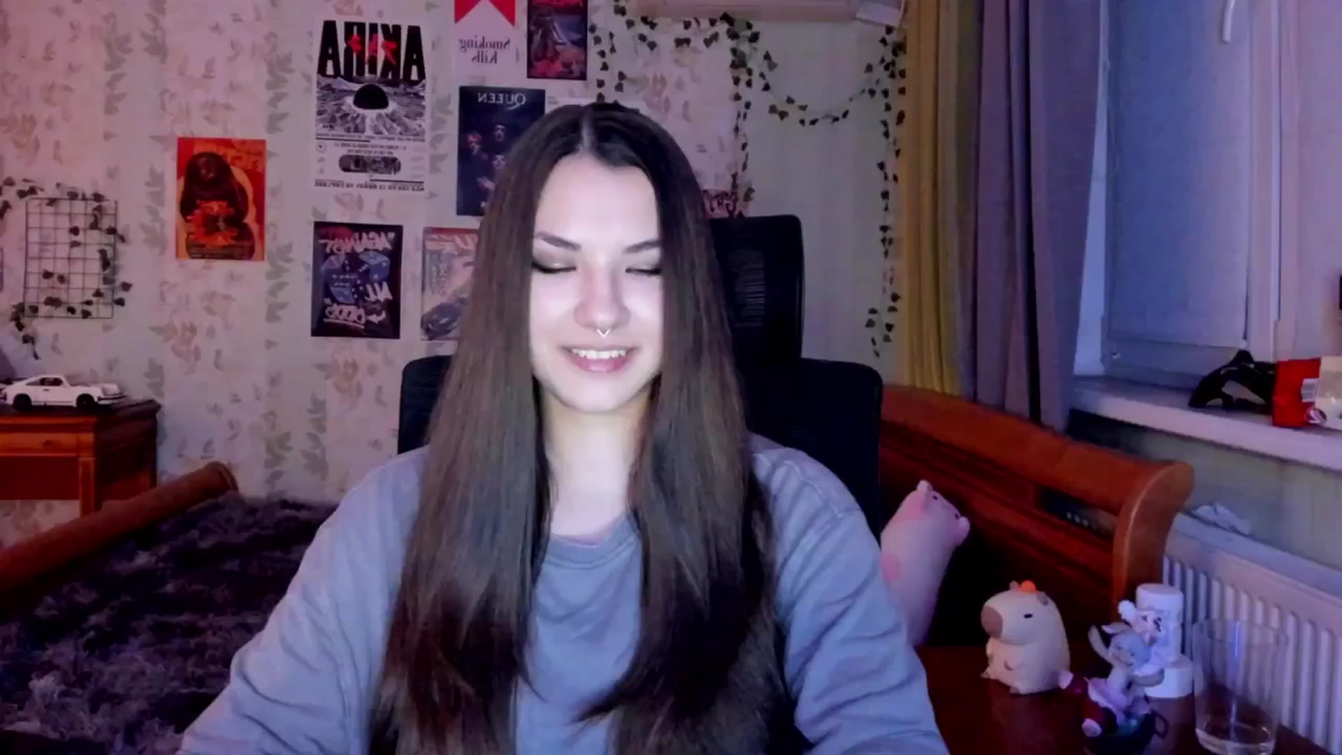 Gallery image thumbnail from AmnesiaGirl1's myfreecams stream on, 08/15/2025, 20:48 image 5 of 20