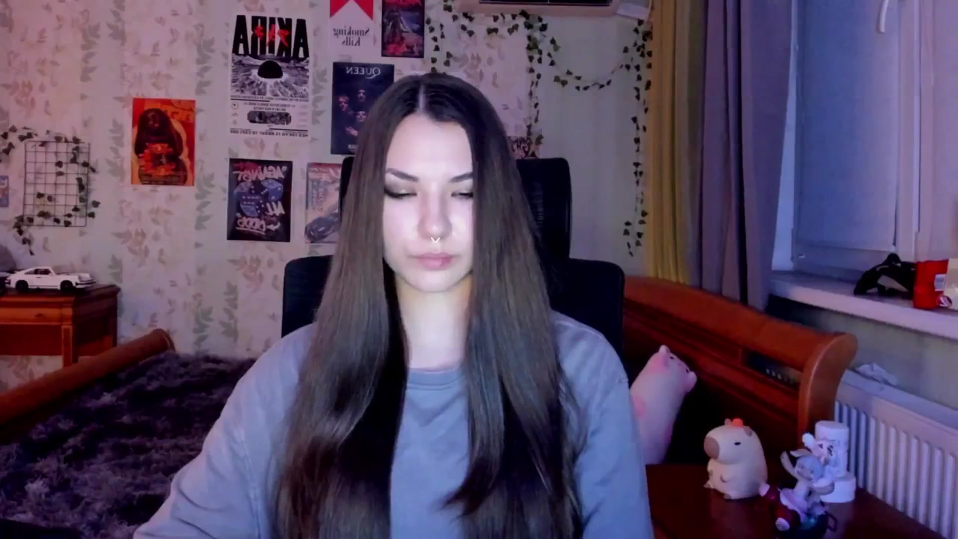 Gallery image thumbnail from AmnesiaGirl1's myfreecams stream on, 08/15/2025, 22:25 image 16 of 20