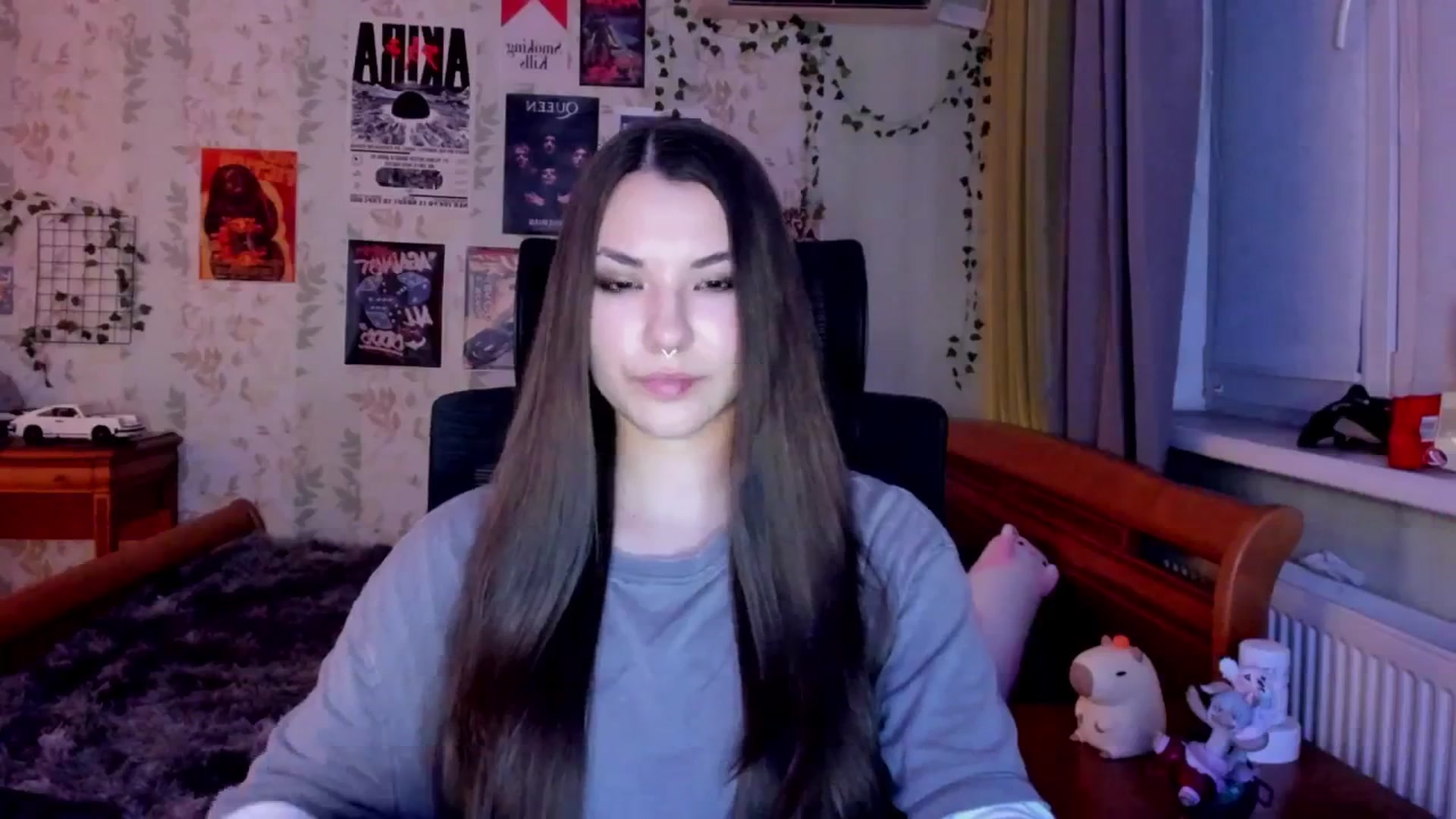 Gallery image thumbnail from AmnesiaGirl1's myfreecams stream on, 08/15/2025, 22:25 image 17 of 20
