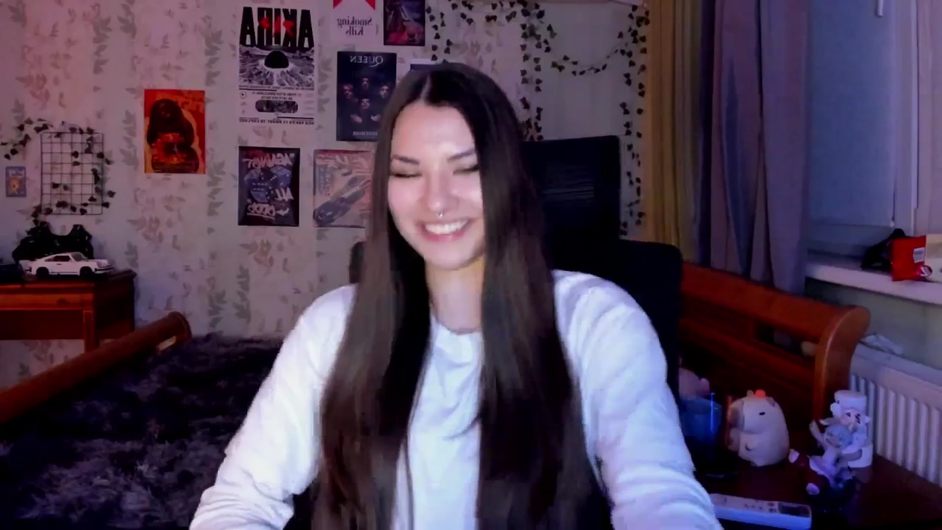 Gallery image thumbnail from AmnesiaGirl1's myfreecams stream on, 08/16/2025, 21:37 image 8 of 20