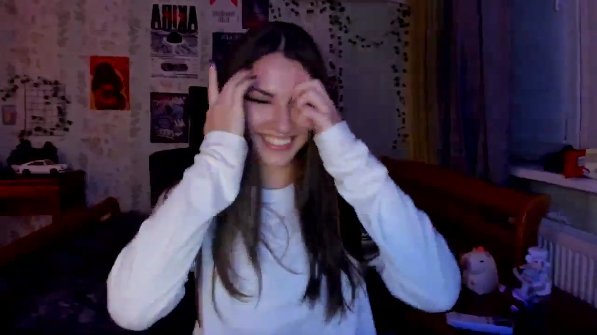 Gallery image thumbnail from AmnesiaGirl1's myfreecams stream on, 08/16/2025, 21:37 image 14 of 20