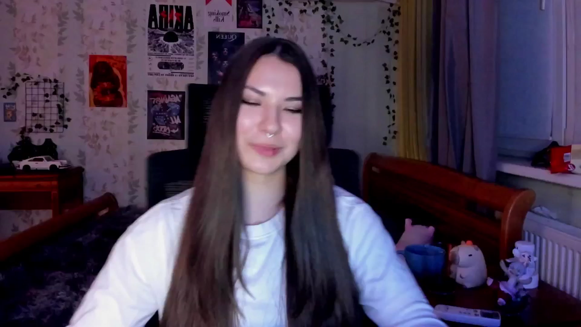Gallery image thumbnail from AmnesiaGirl1's myfreecams stream on, 08/16/2025, 21:37 image 4 of 20