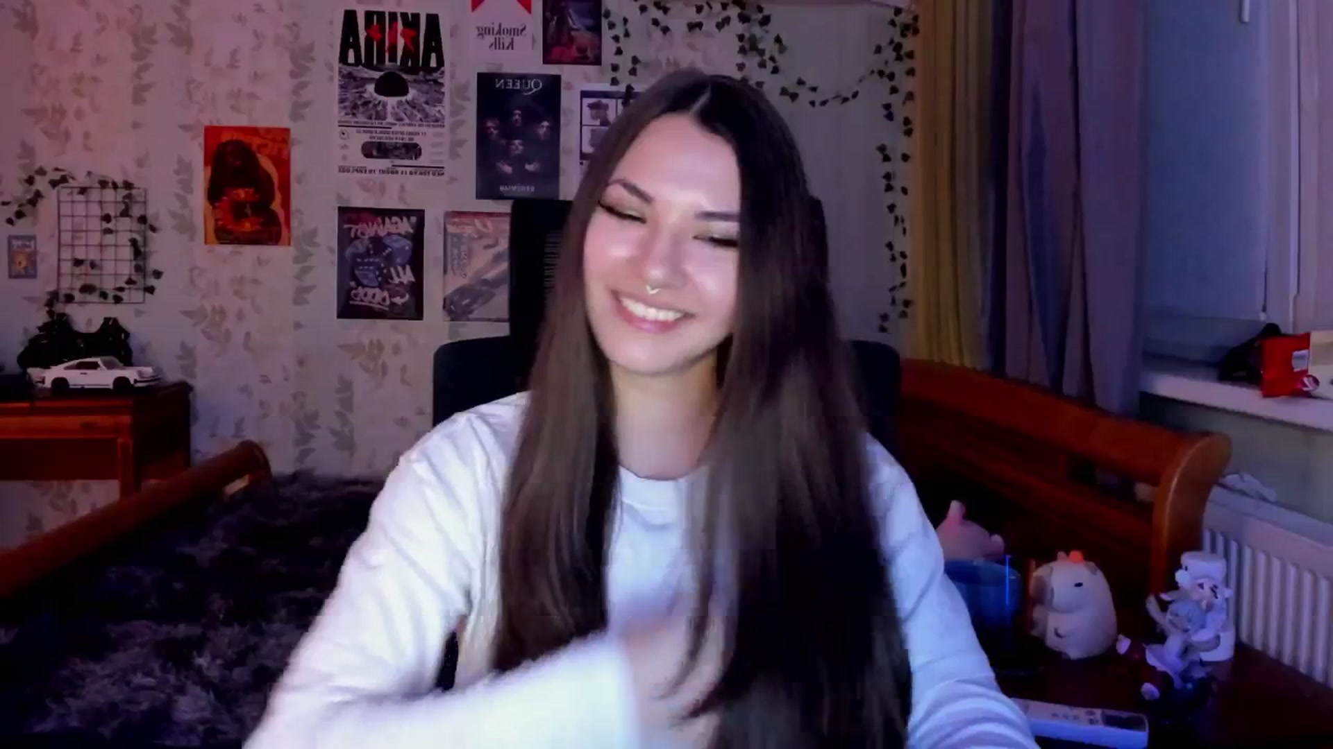 Gallery image thumbnail from AmnesiaGirl1's myfreecams stream on, 08/16/2025, 21:37 image 7 of 20